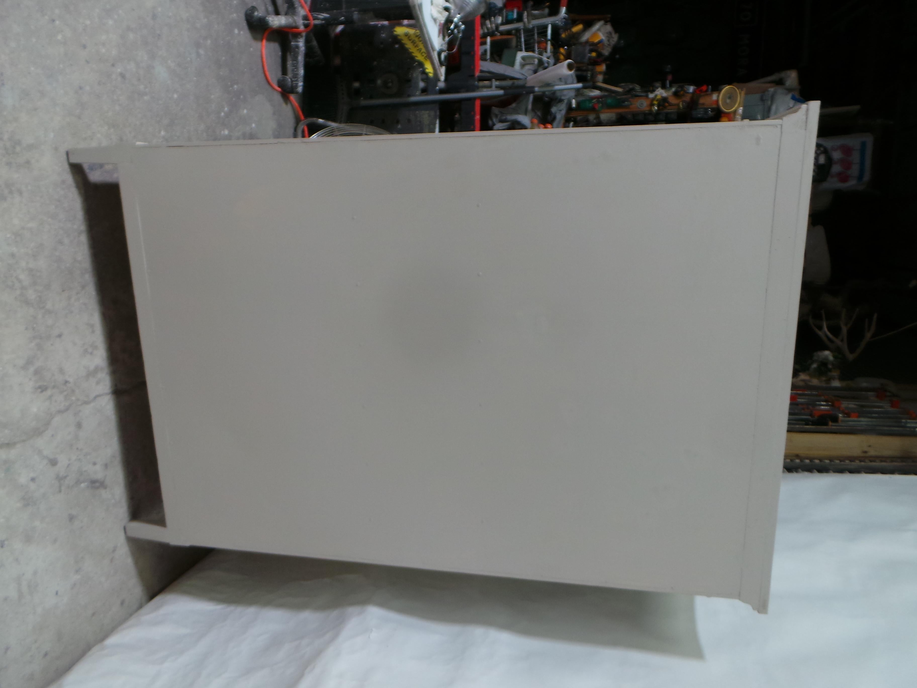 Armoire gustavienne en vente 4