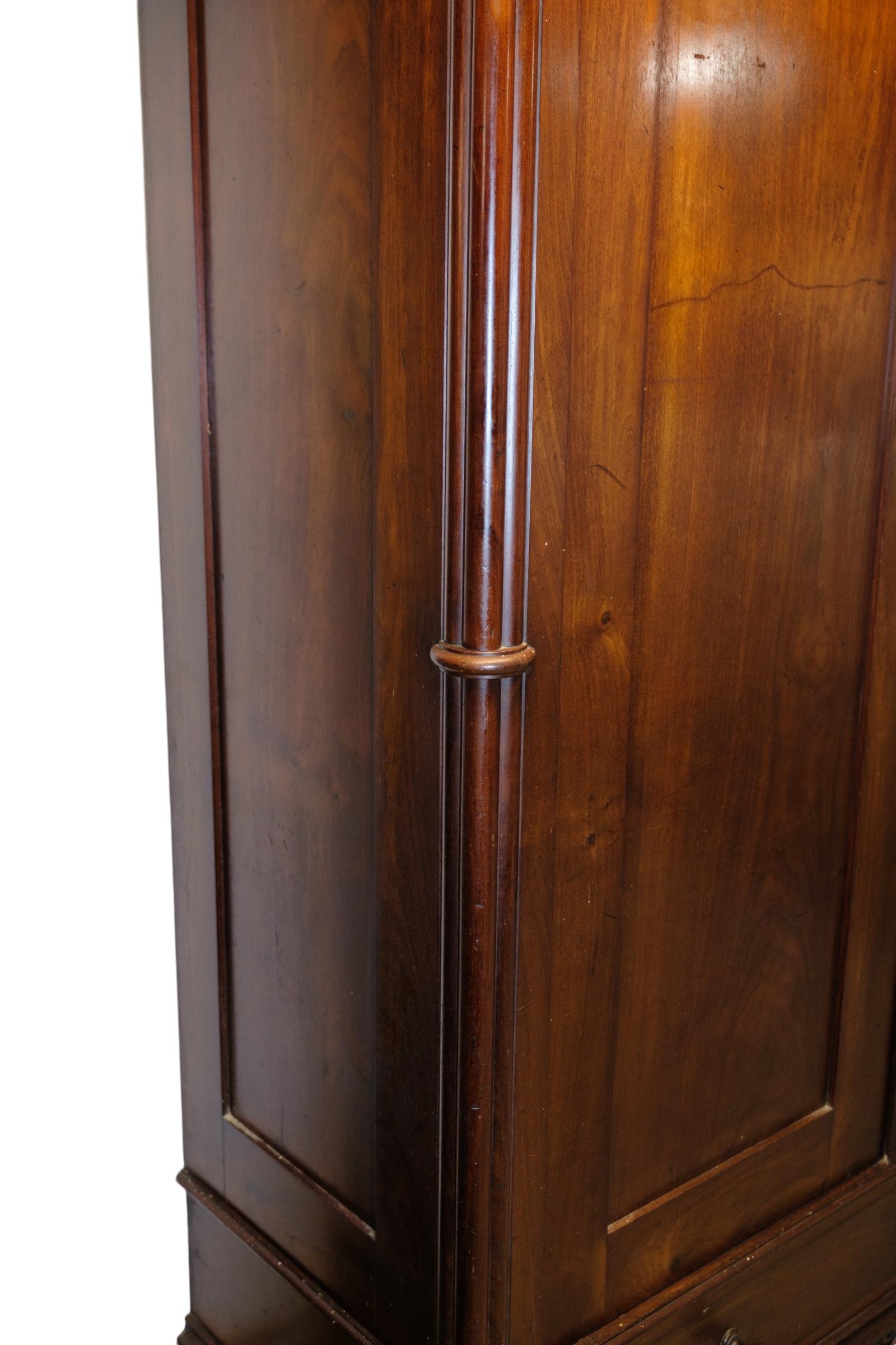 Late Empire mahogany wardrobe from around the 1840s.
Measurements in cm: H:230 W:143 D:56.5