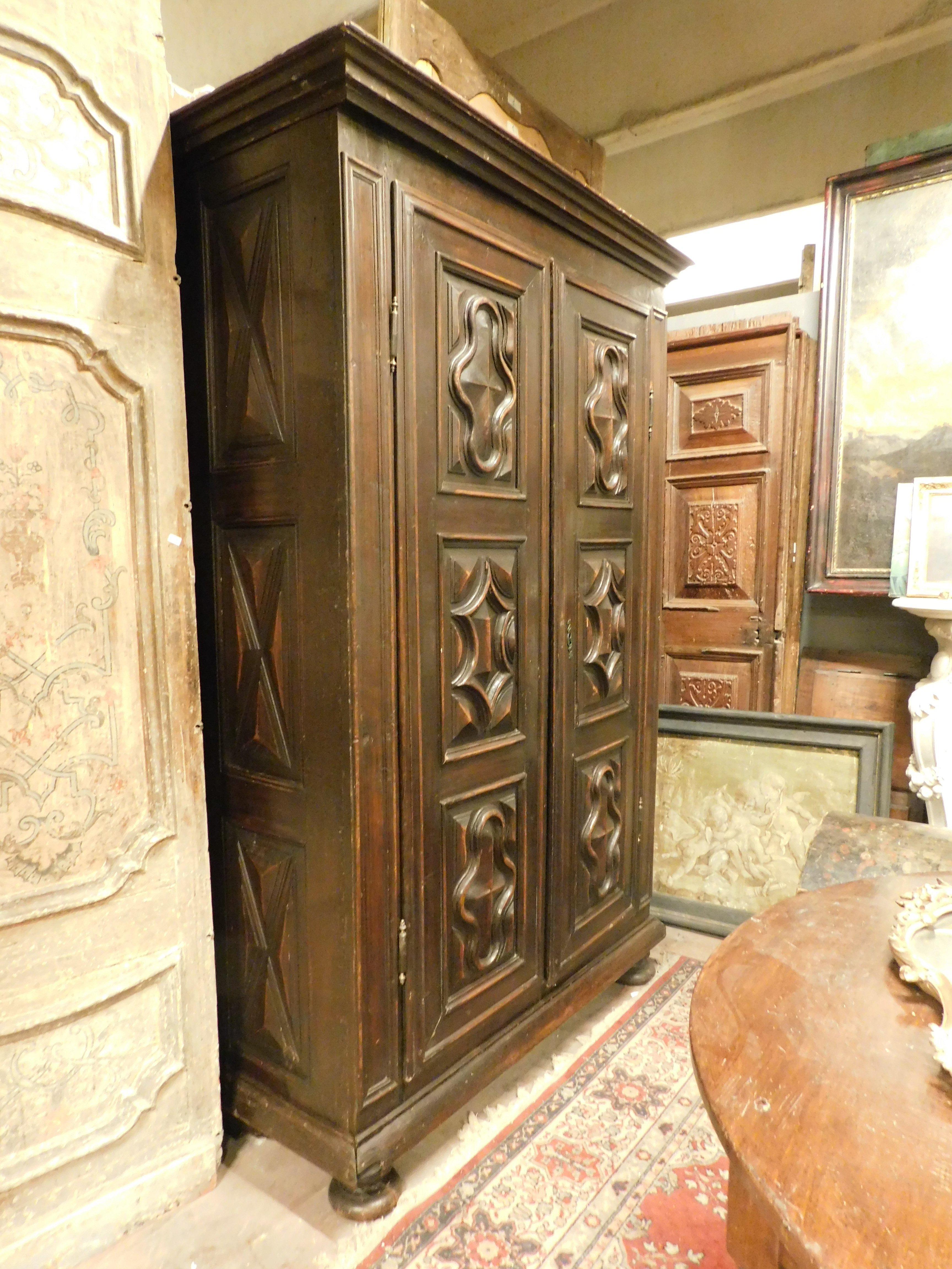 Italian Wardrobe in poplar wood, two doors with six diamond-carved panels, Italy For Sale