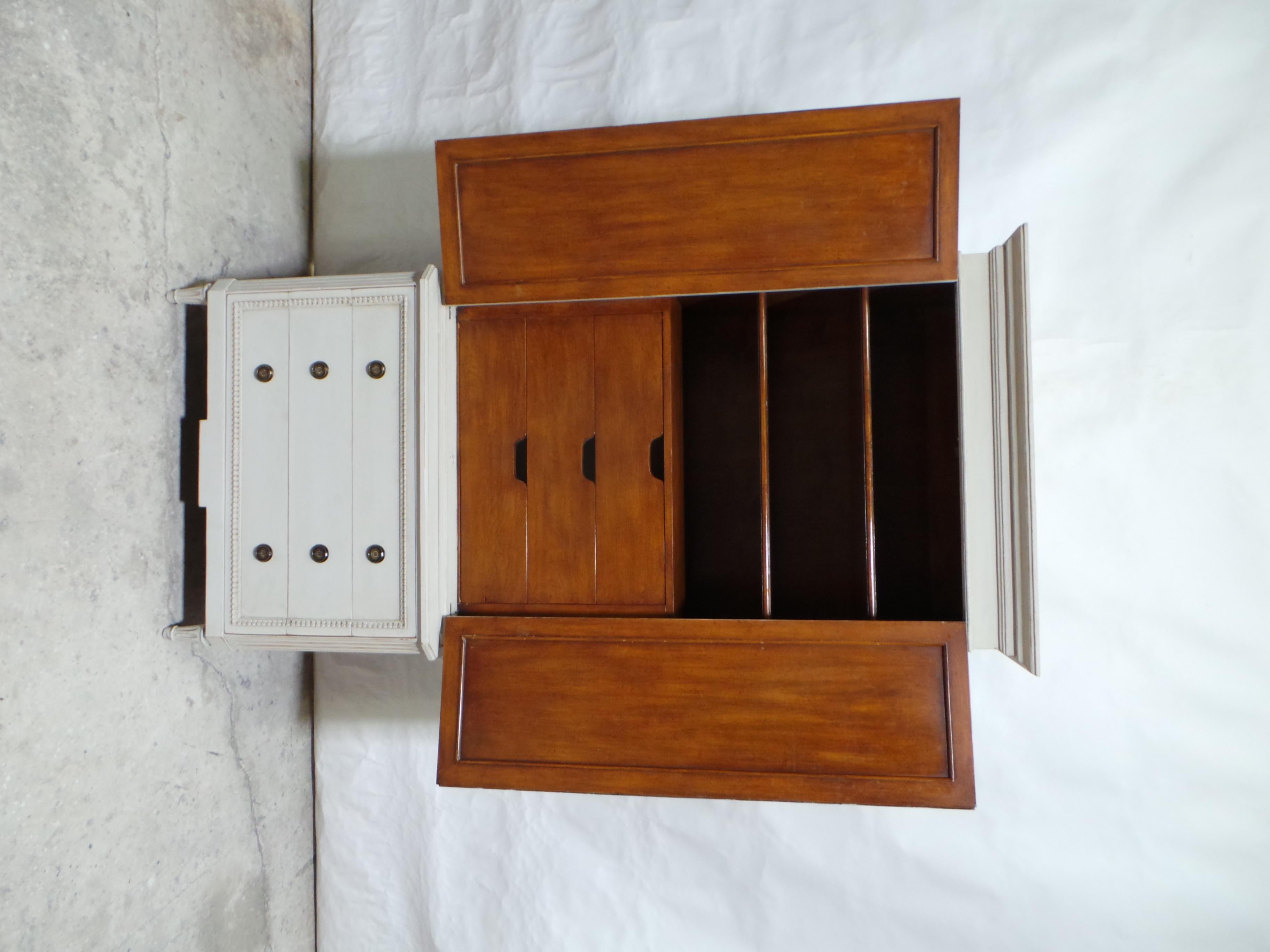 Garderobe Schwedisch Gustavianischer Stil 4