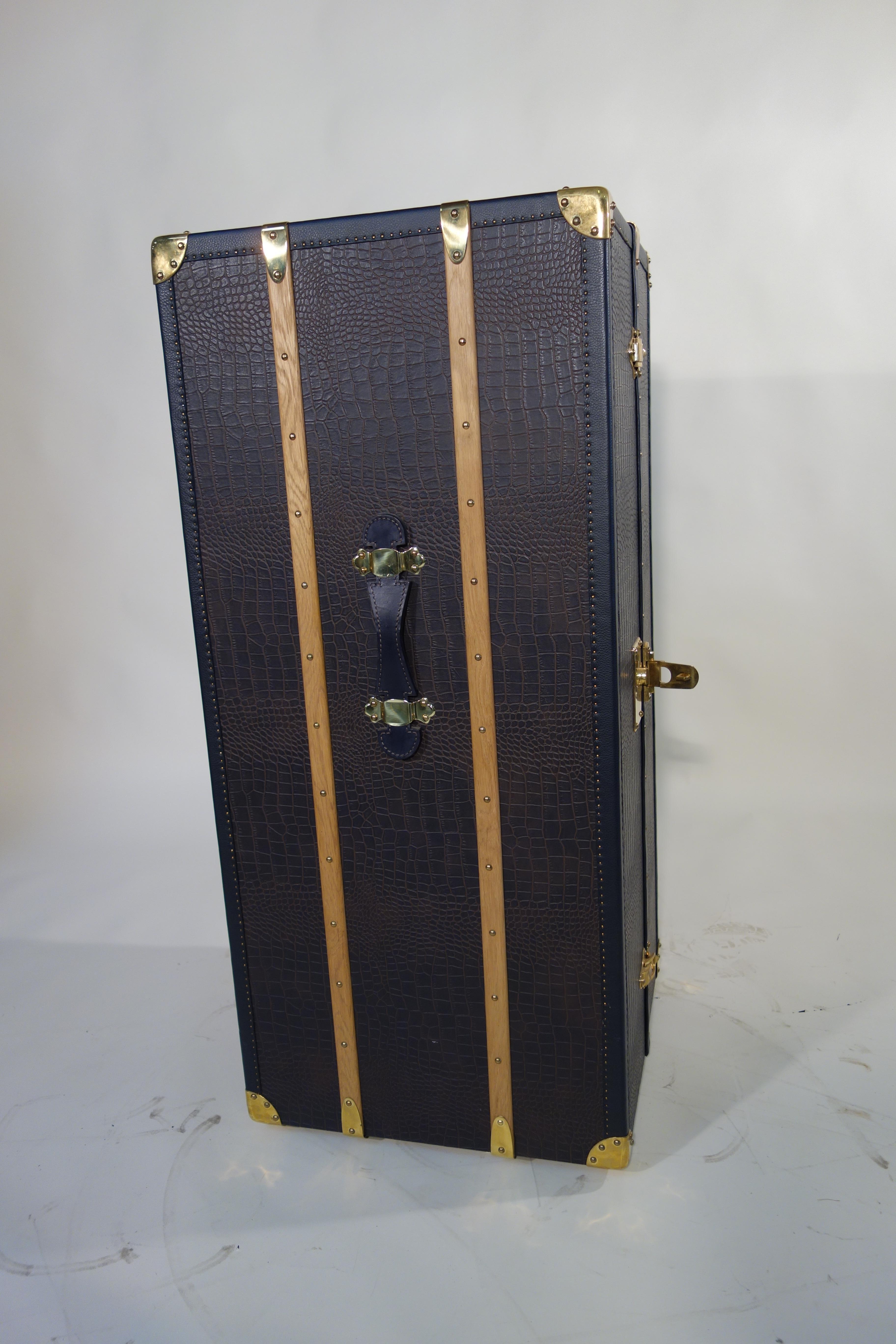 Late 20th Century Wardrobe Trunk Coated with Imitation Crocodile Leather For Sale