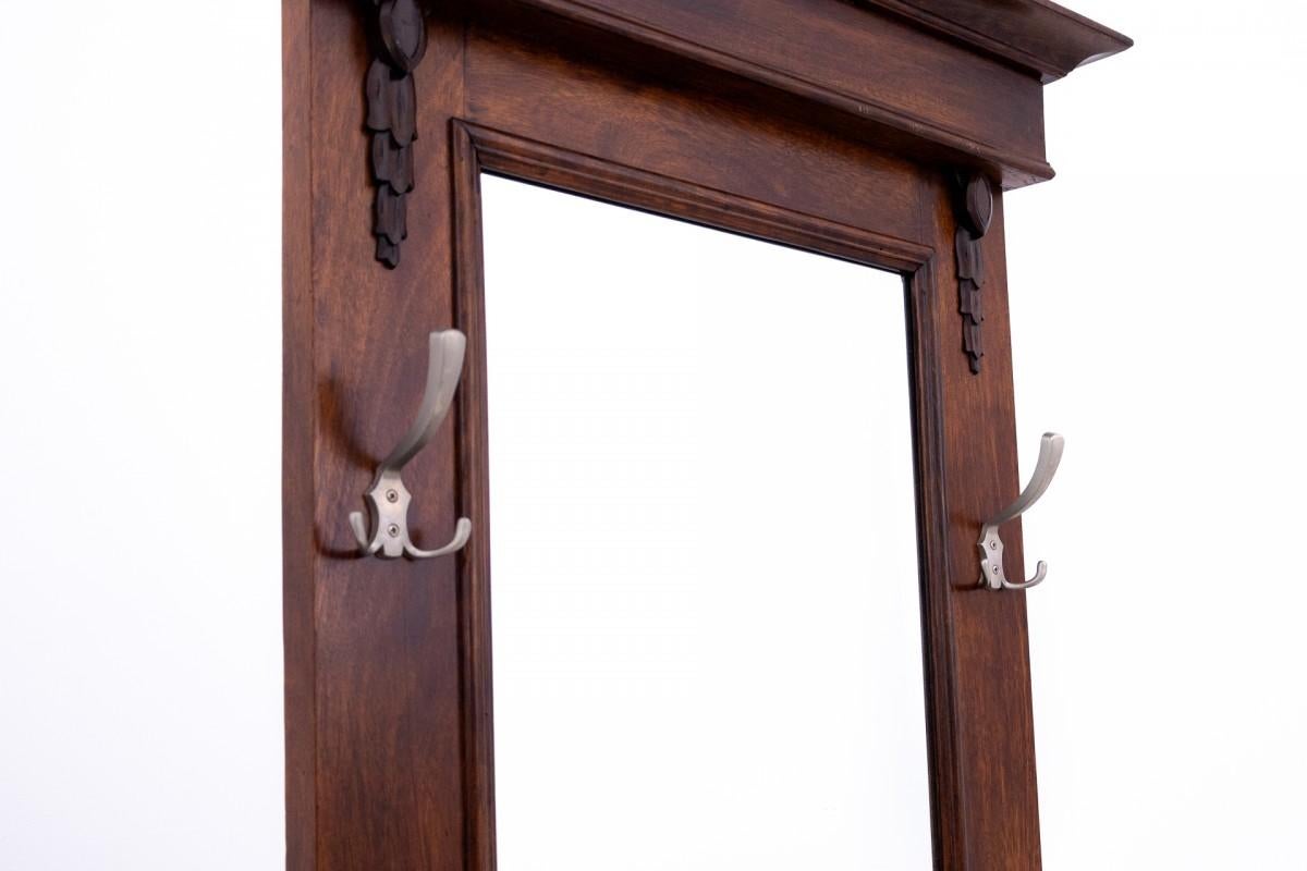 Kleiderschrank, Westeuropa, um 1920. im Angebot 2