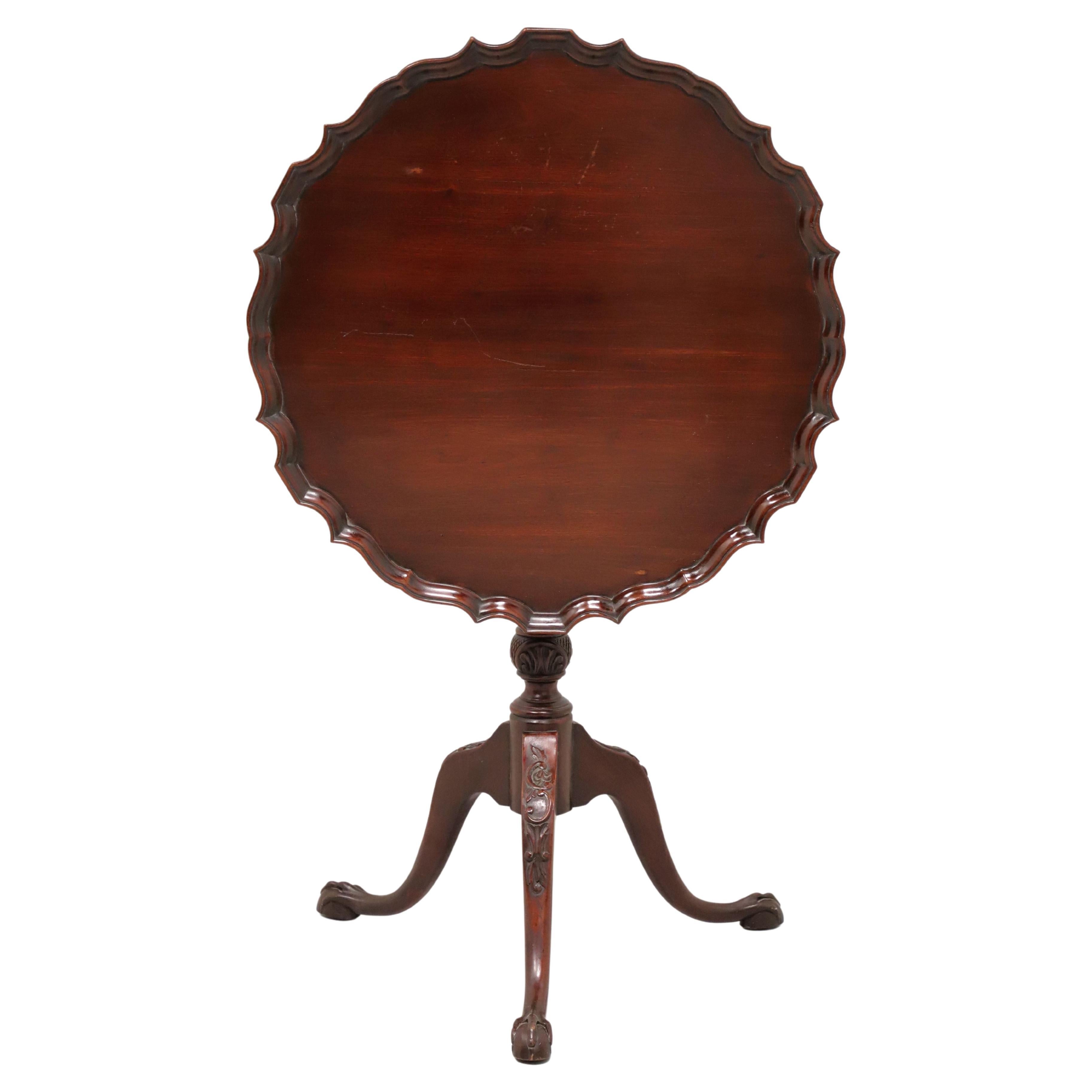 WARE & CO Collectors Group Antique Mahogany Chippendale Tilt-Top Pie Crust Table For Sale