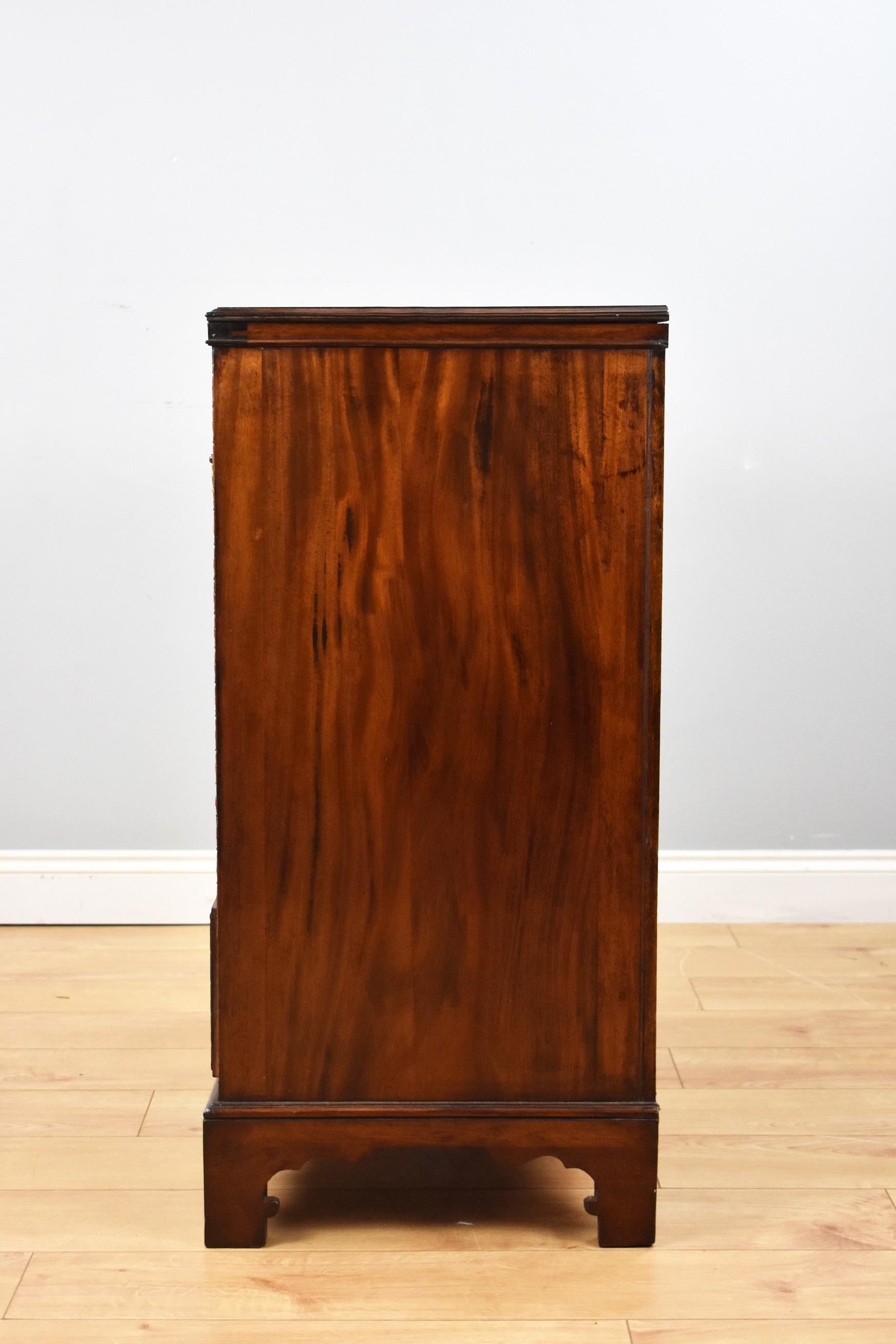 Waring and Gillow Mahogany Chest Drawers 5