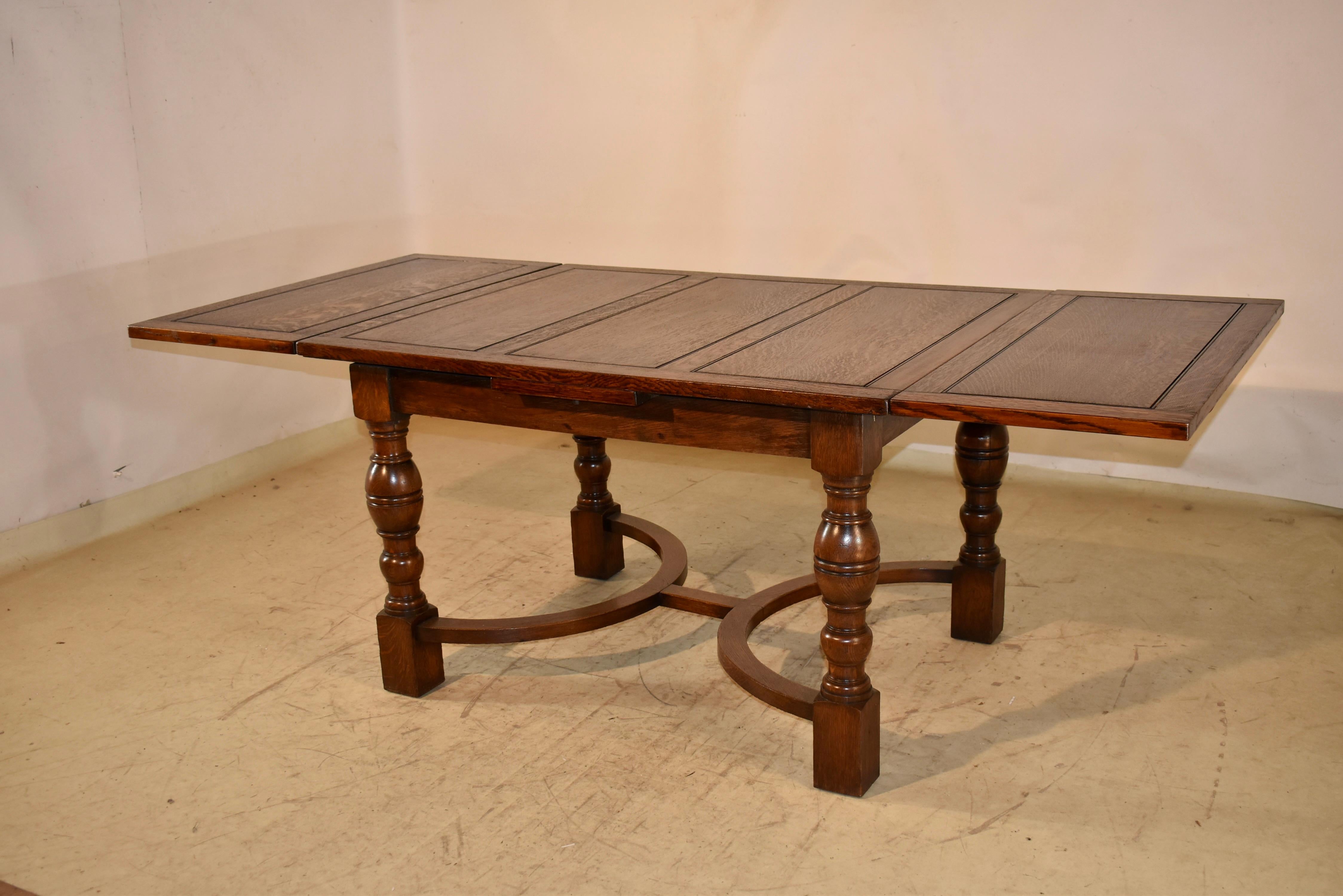Waring and Gillow Signierter getäfelter Tisch mit Schublade, CIRCA 1920 im Angebot 3