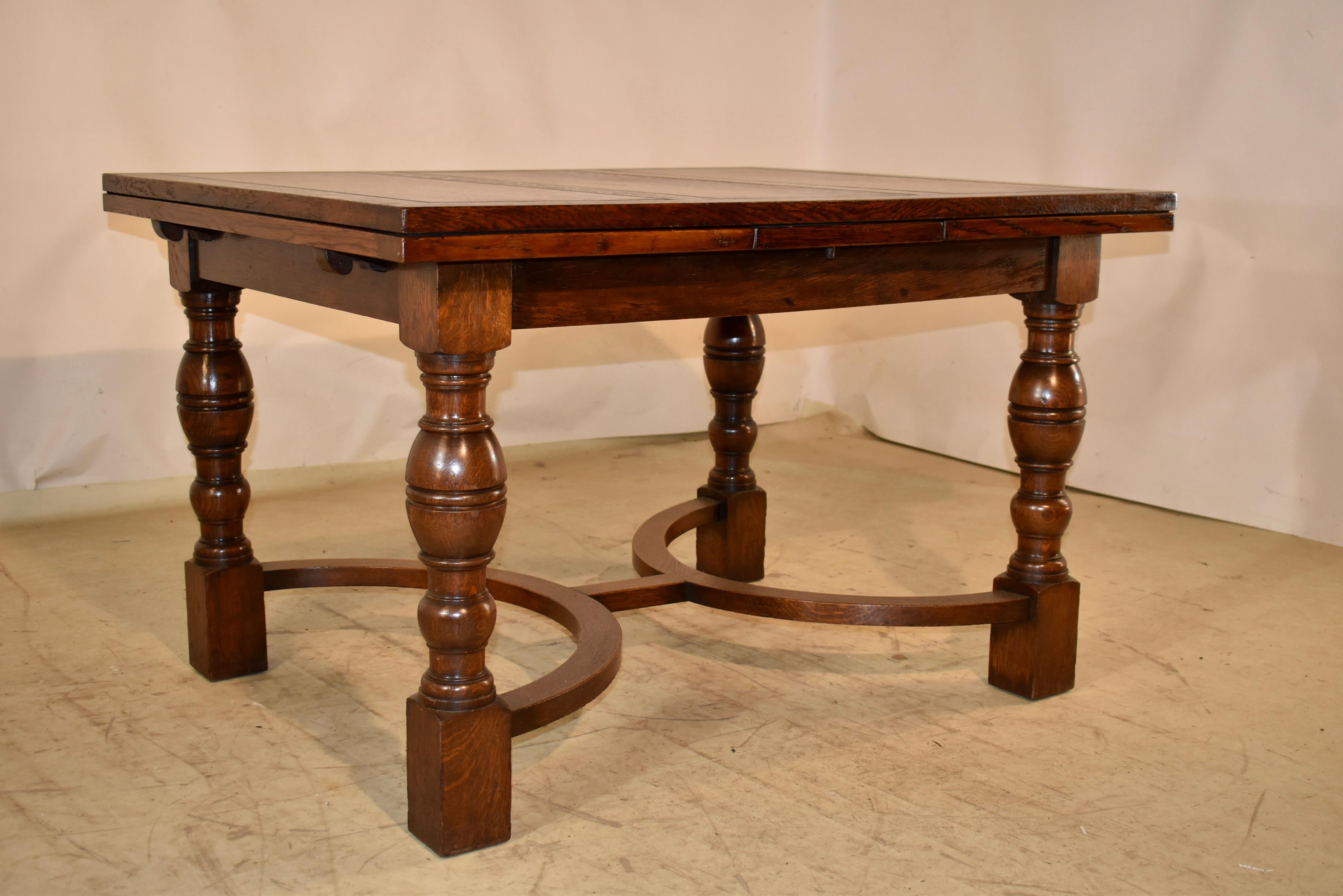 Waring and Gillow Signierter getäfelter Tisch mit Schublade, CIRCA 1920 (Edwardian) im Angebot