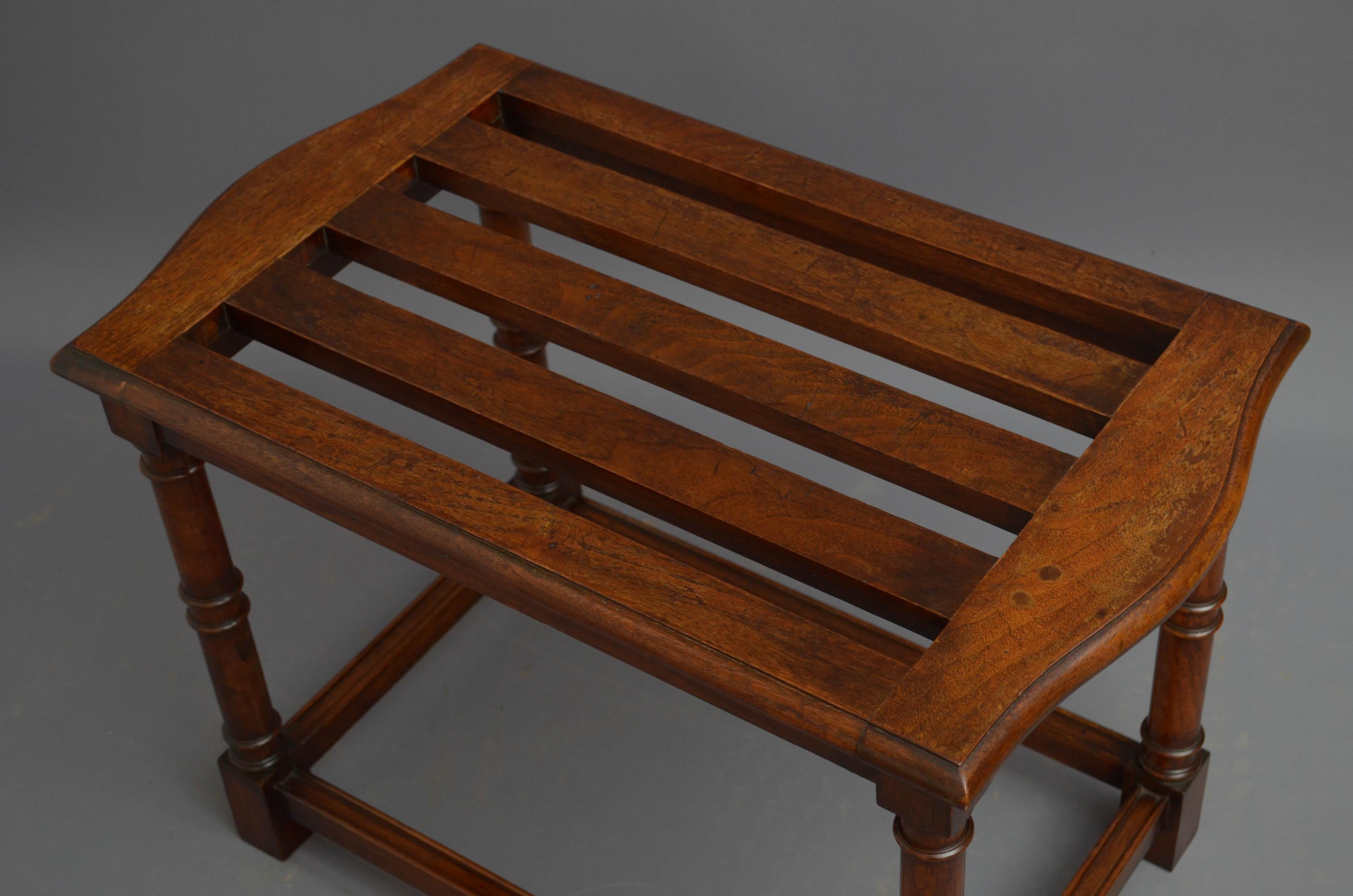 Waring and Gillow Walnut Luggage Rack In Good Condition In Whaley Bridge, GB