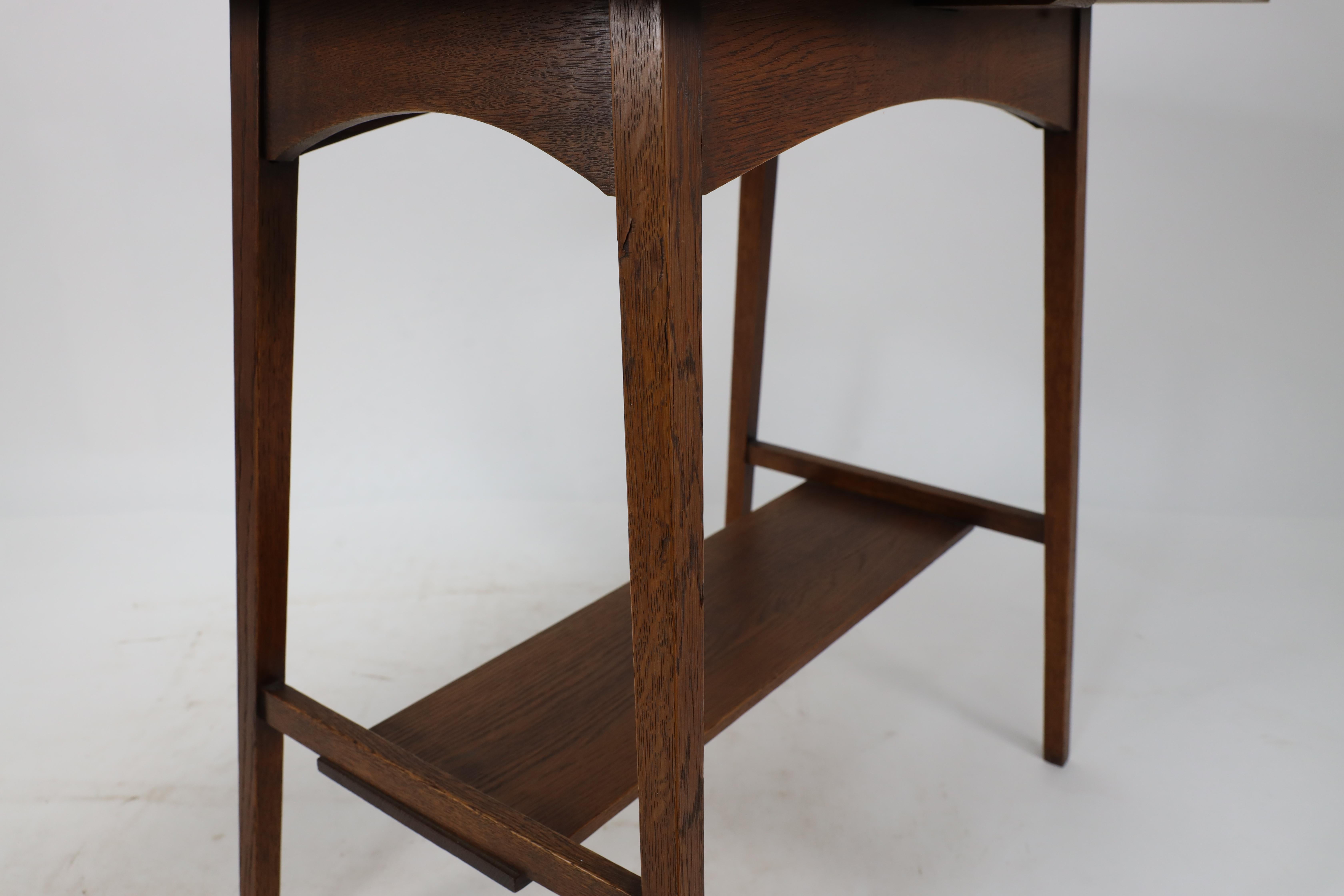 Waring & Gillow. Ein Paar Beistelltische aus Eiche im Glasgow-Stil (Arts and Crafts) im Angebot 13