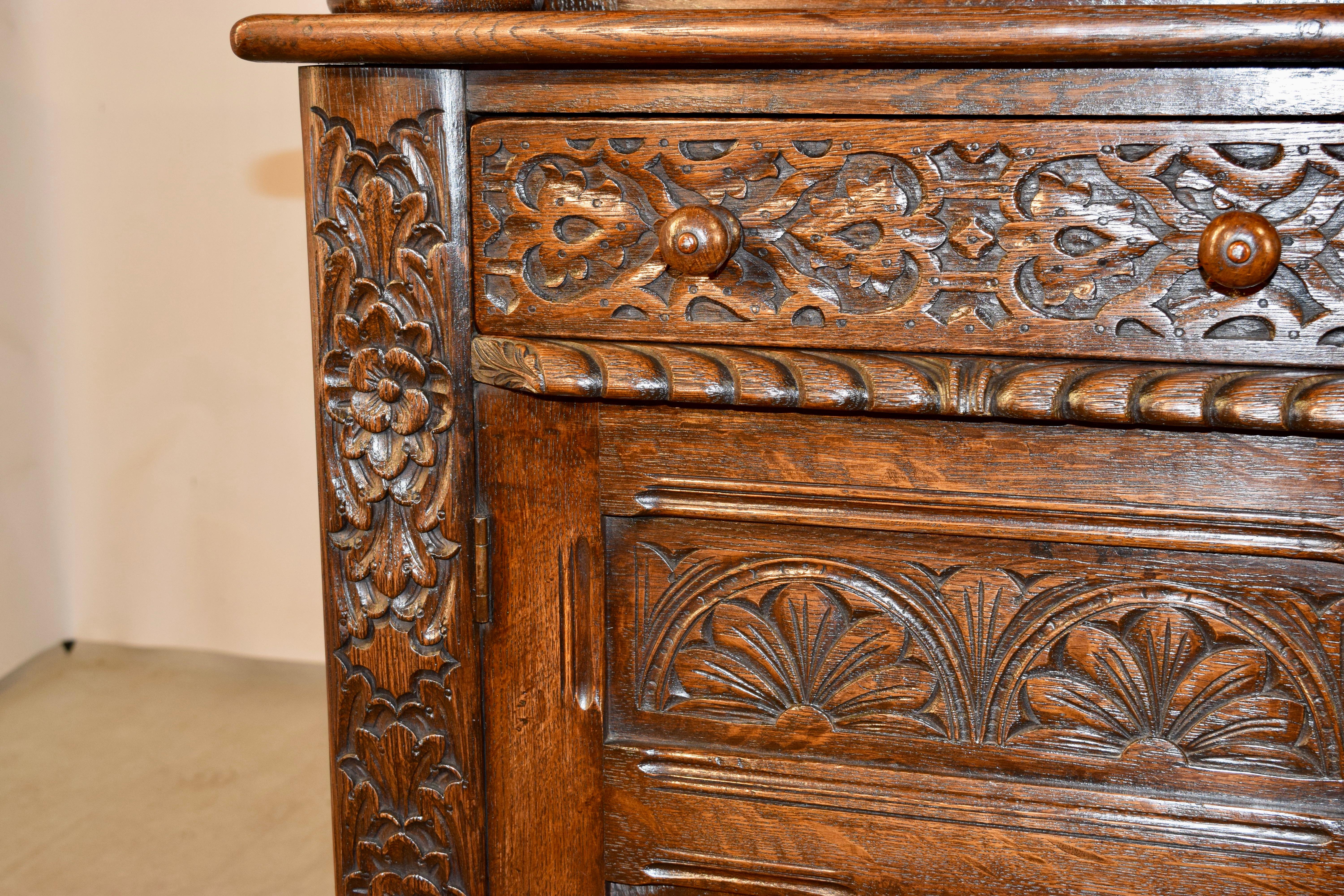 Waring & Gillow Carved Oak Court Cupboard, c. 1900 For Sale 2