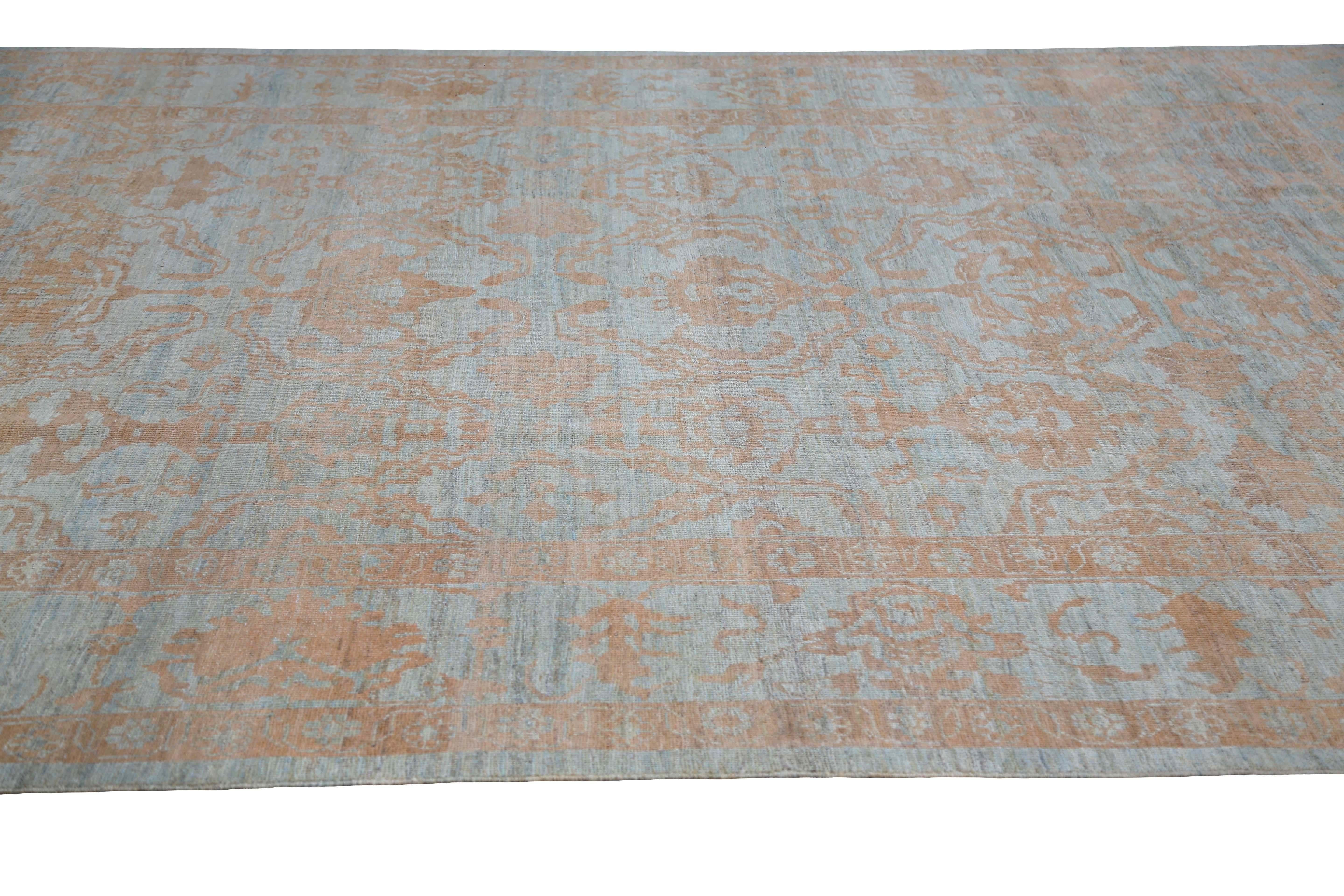 Warm and Cool Handmade Turkish Oushak Rug In New Condition For Sale In Dallas, TX