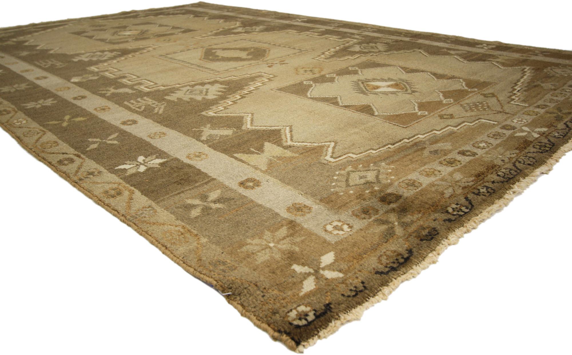 76034 Vintage Persian Hamadan Rug, 06'06 X 09'09. 
Delightfully distinctive, this hand-knotted wool vintage Persian Hamadan rug handsomely combines Mid-Century Modern style with Persian history. This vintage Hamadan rug features a stepped cut-out