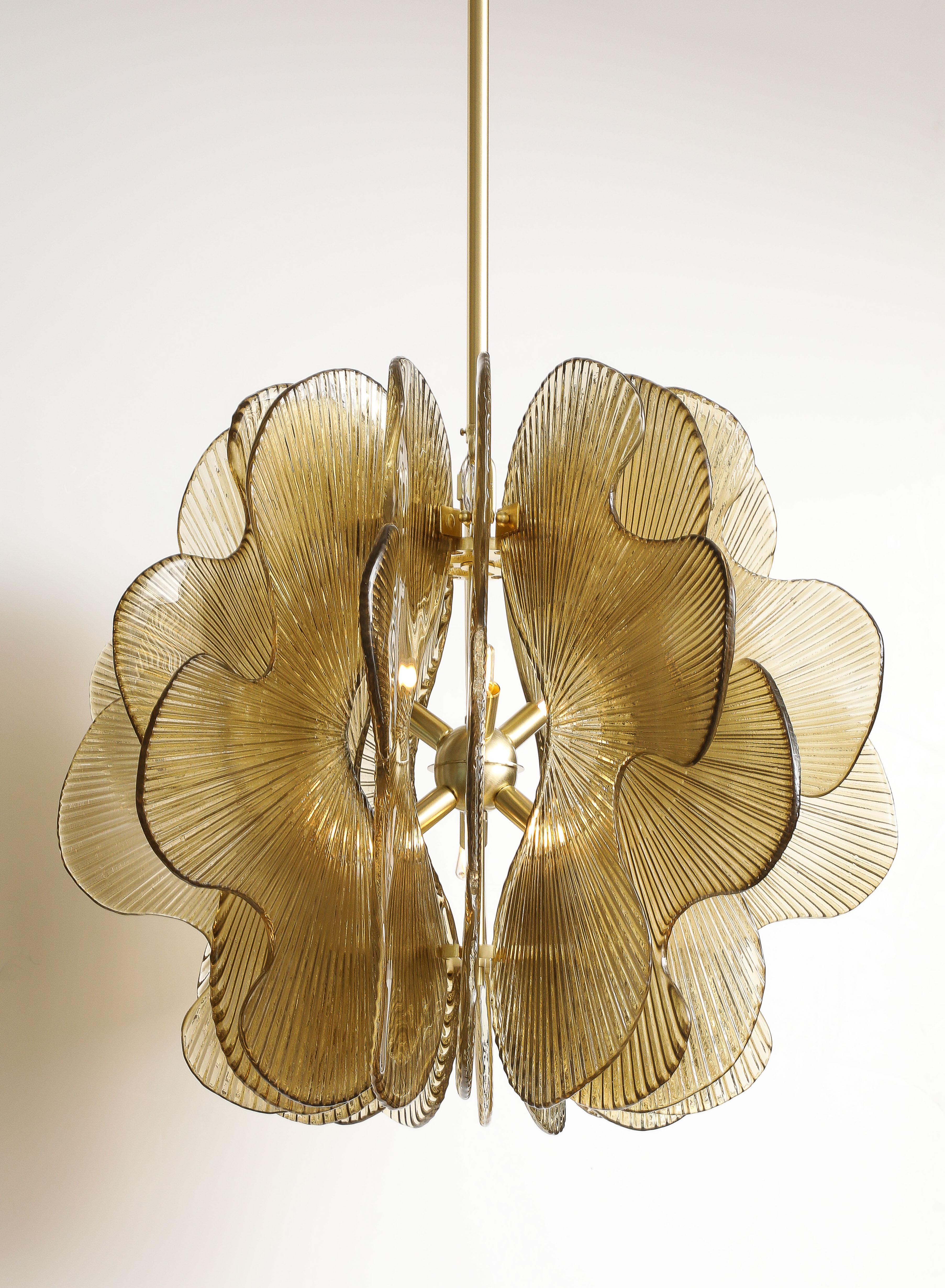 Warmes Gold Murano Glas Blume Scalloped Anhänger Kronleuchter, Italien im Angebot 2