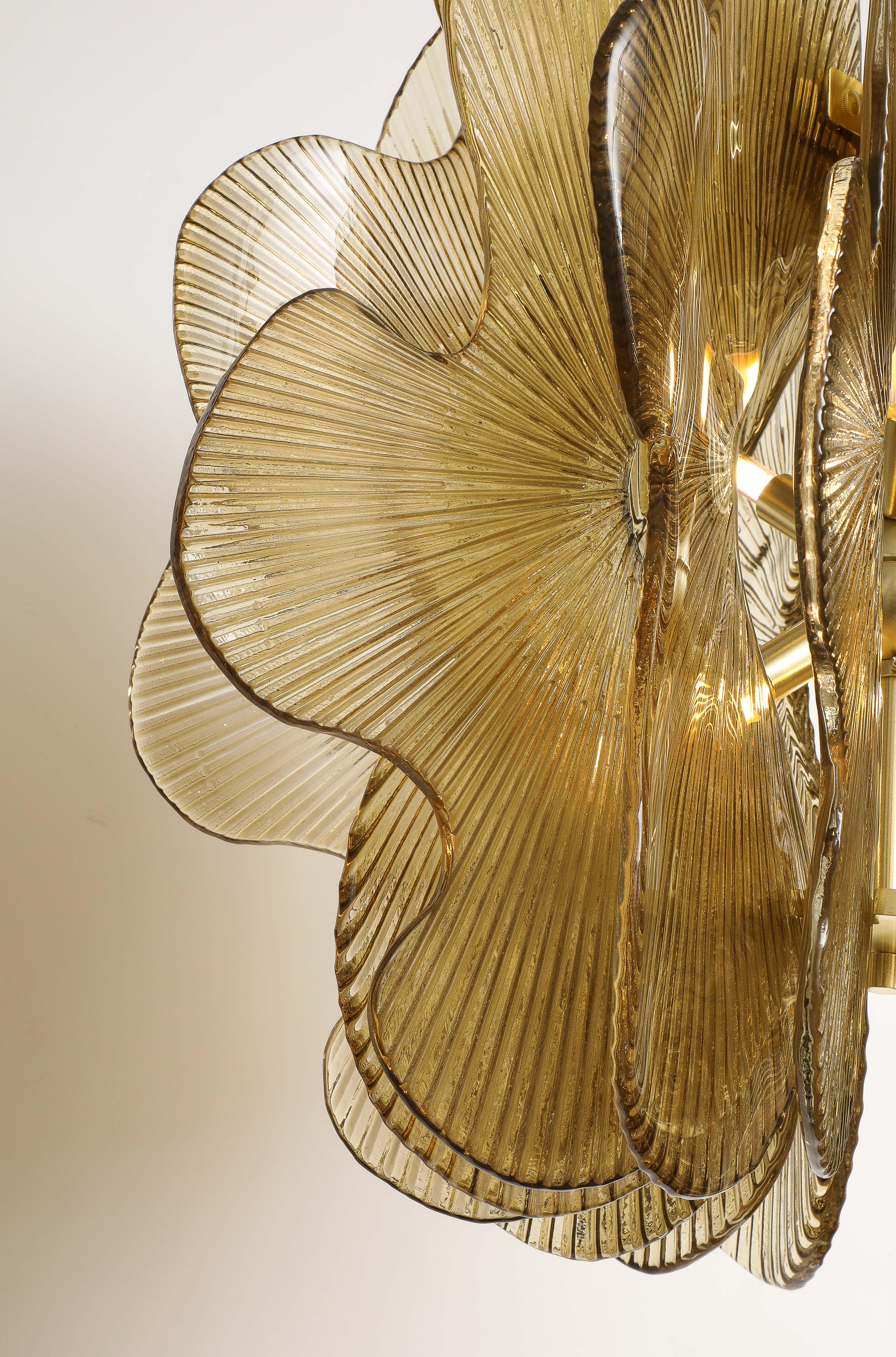 Warmes Gold Murano Glas Blume Scalloped Anhänger Kronleuchter, Italien im Angebot 4