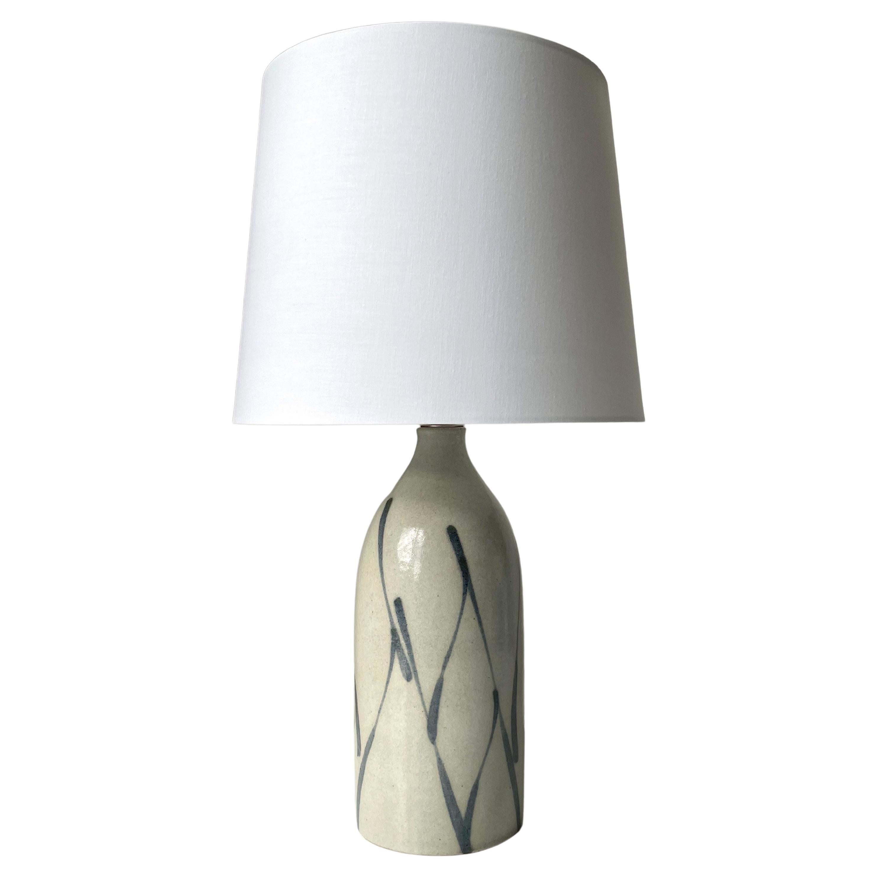 Soft Lined Kähler Danish Modern Graphic Table Lamp, 1960s For Sale