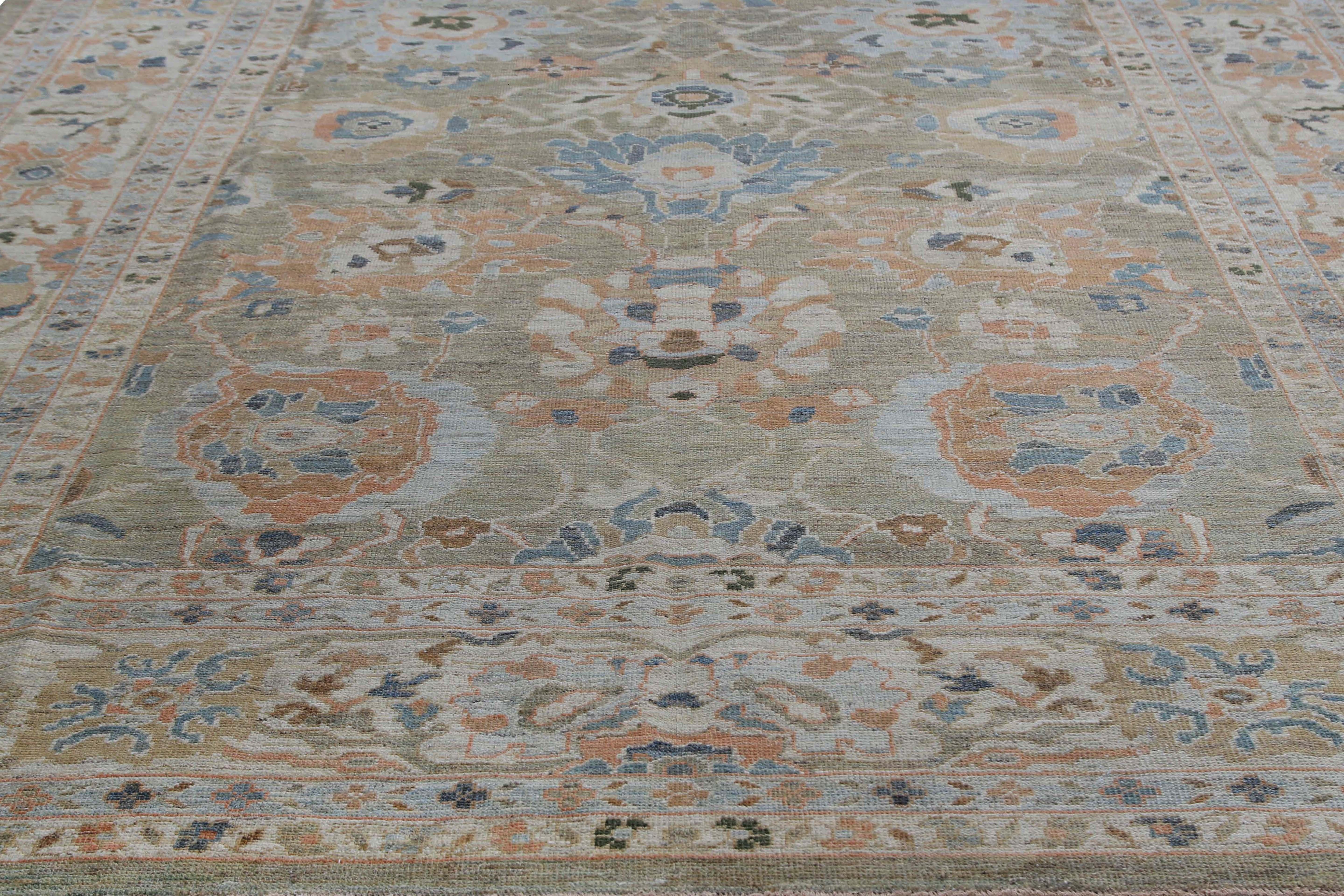 Contemporary Warm Turkish Sultanabad Rug with Traditional Design For Sale
