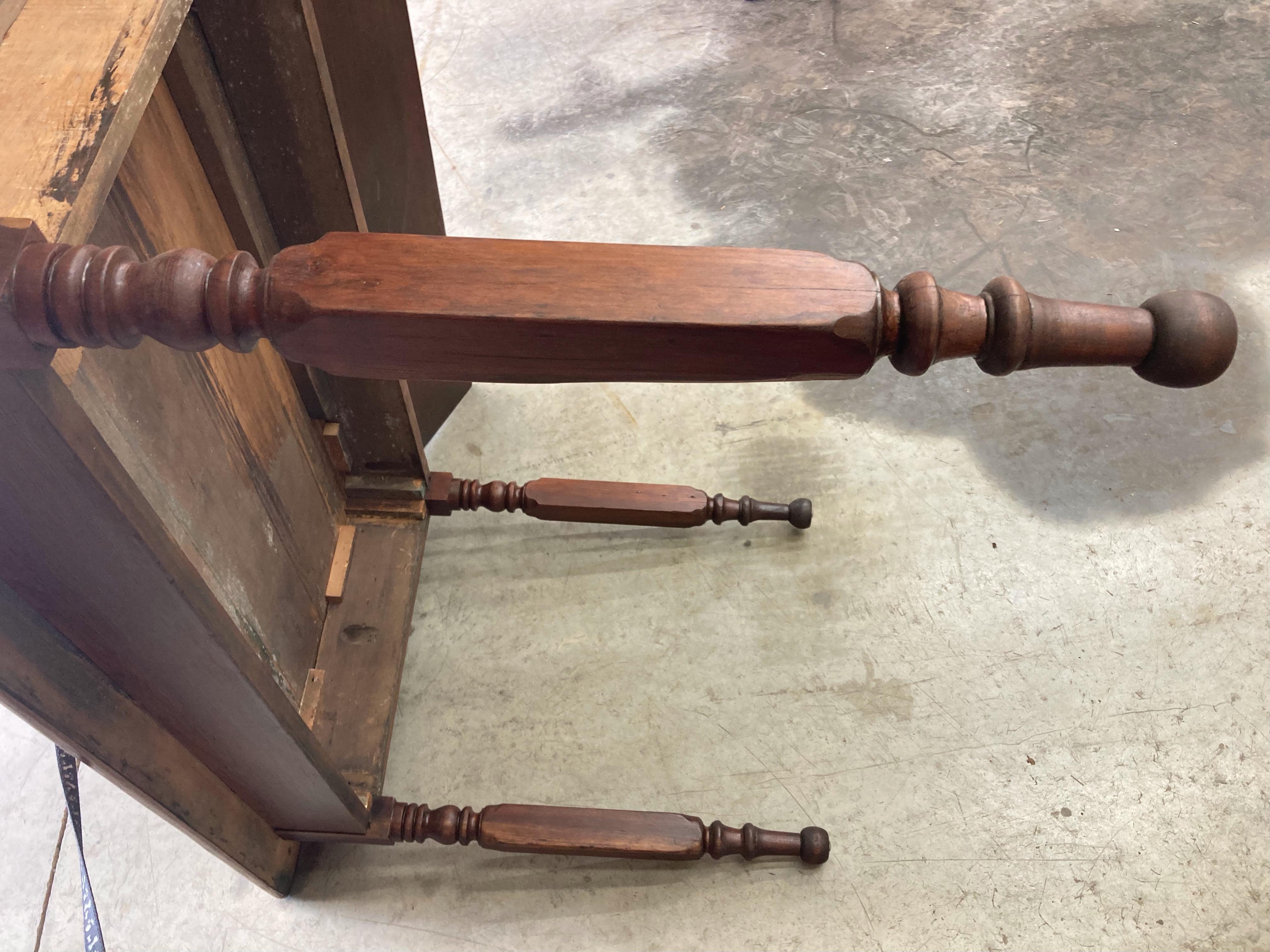 Warm & Welcoming Large 19th Century Pine Harvest Table For Sale 2