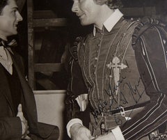 Fotografía autografiada de Errol Flynn en el plató de "El halcón del mar" 1940 con Zoritch