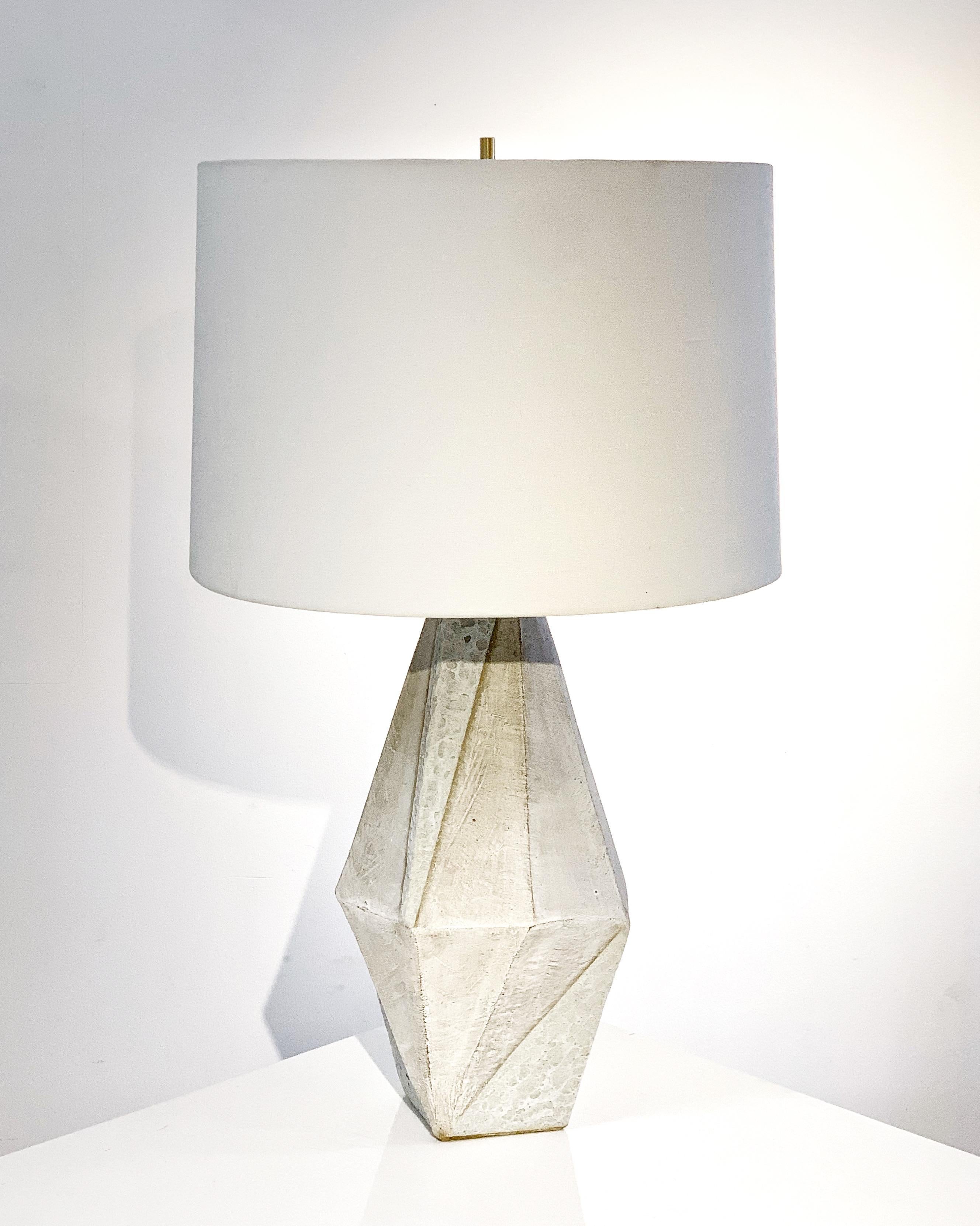 American Warp - Matte and Textured White Glazed Tall Geometric Ceramic Table Lamp For Sale
