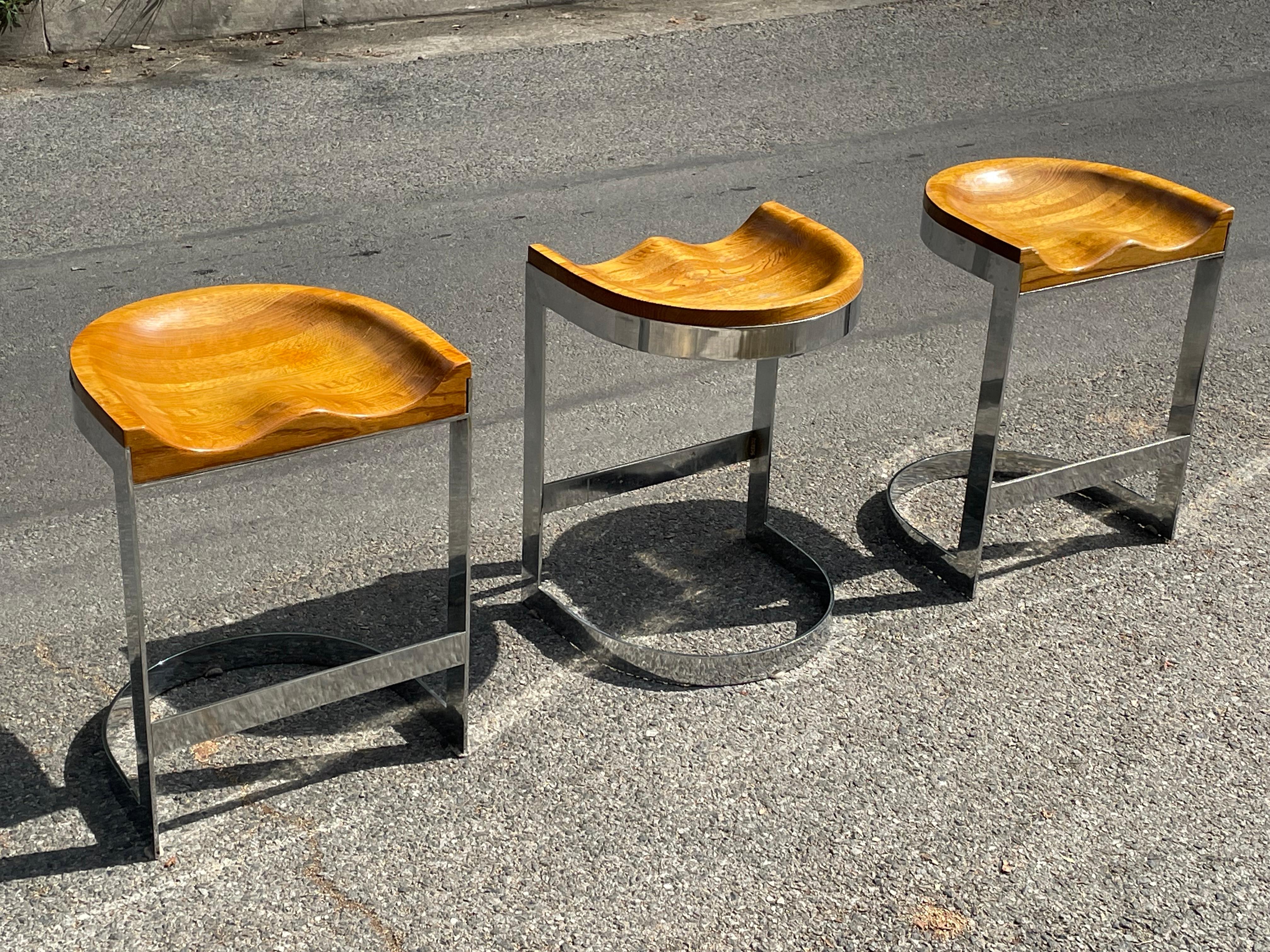 Warren Bacon Oak and Chromed Steel Counter Stools, Set of 3 In Good Condition For Sale In Los Angeles, CA