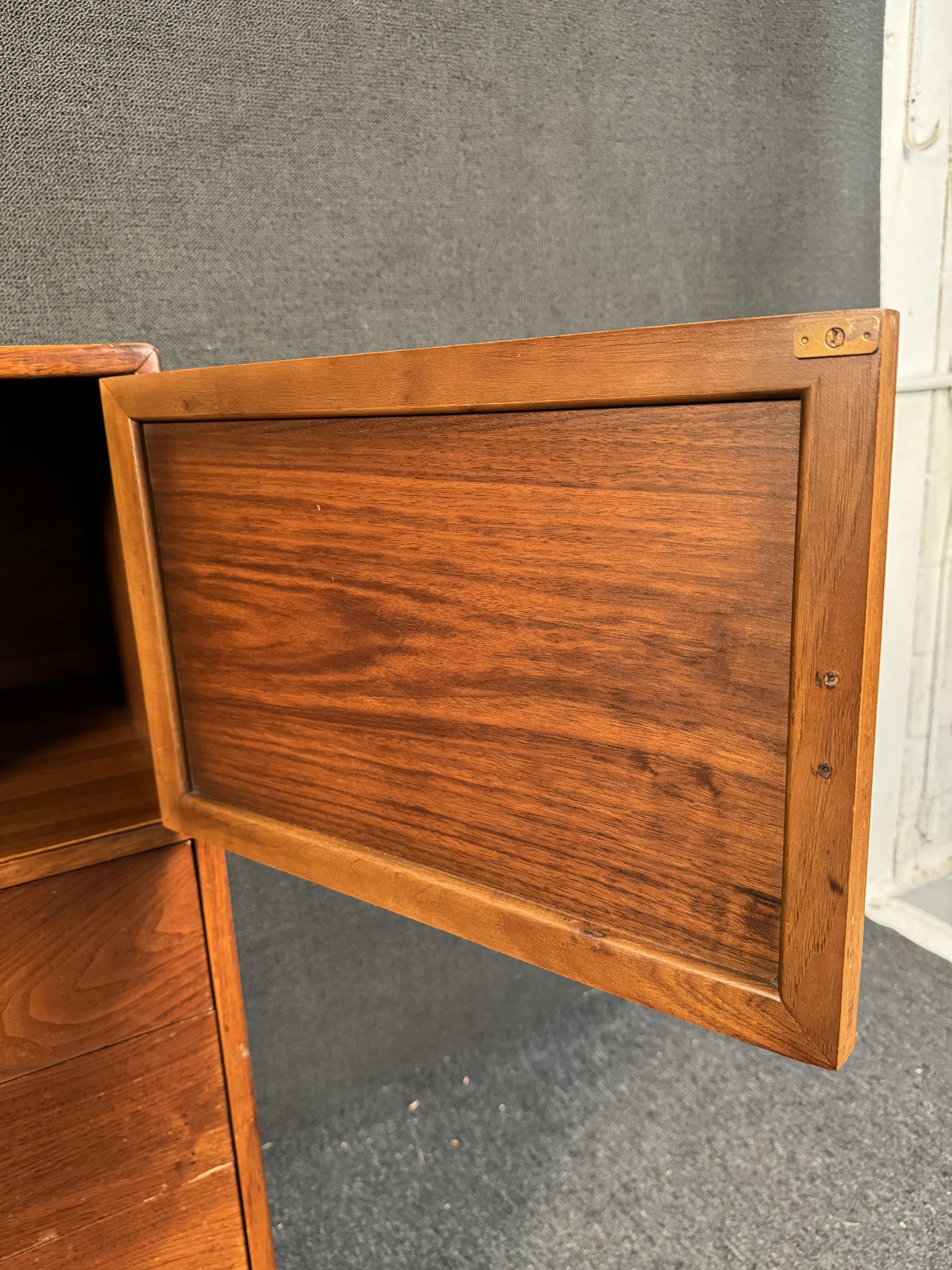 Warren Church for Lane Mid-Century Modern Gentlemans Chest For Sale 6