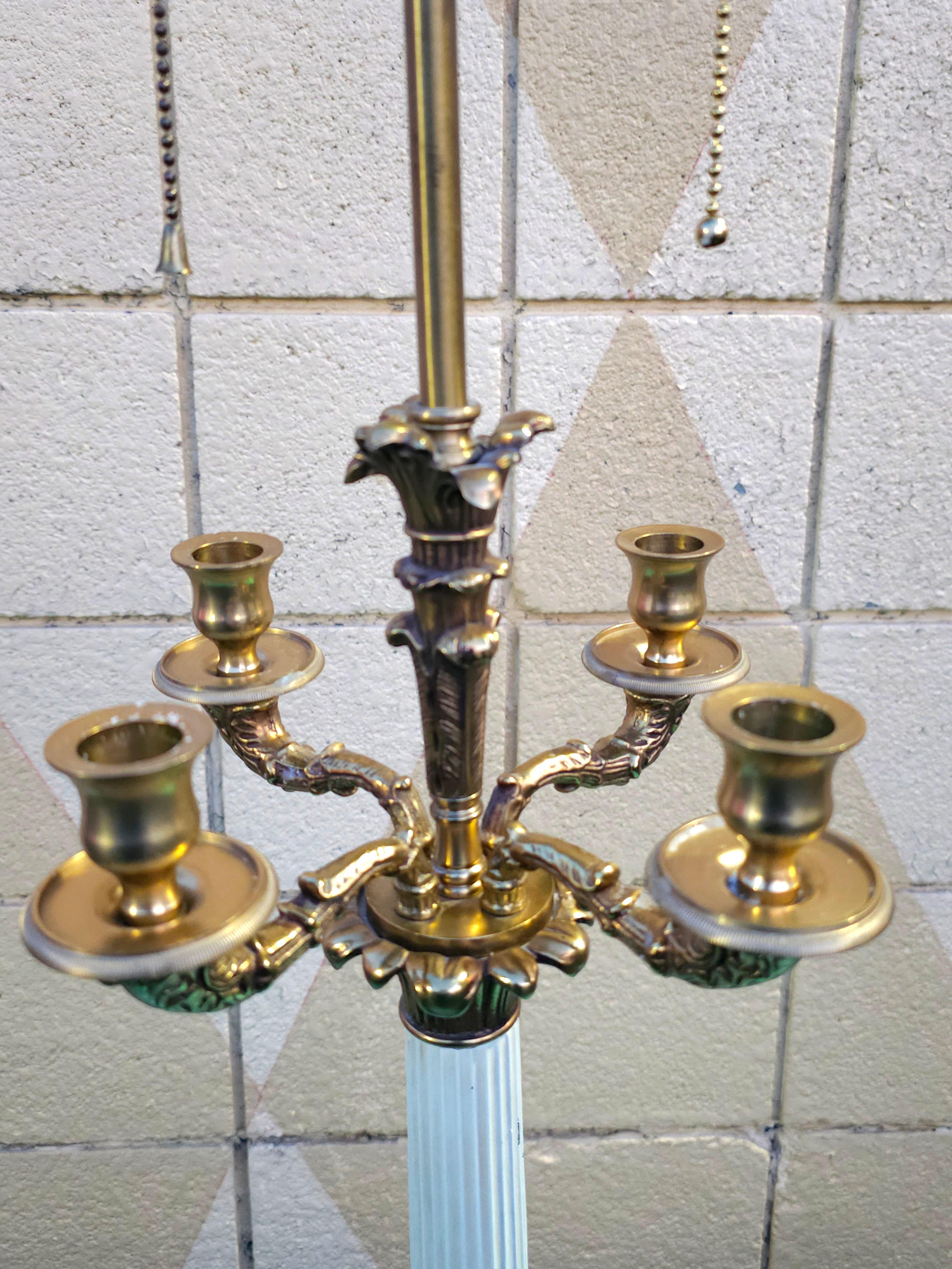 Warren Kessler Large Columnar Four Arms Candelabra Table Lamp In Good Condition For Sale In Germantown, MD