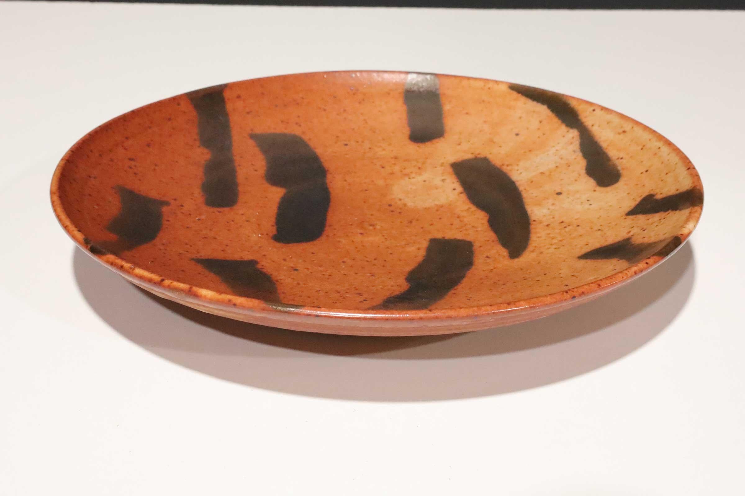 Warren MacKenzie Large Ceramic Platter In Good Condition For Sale In Dallas, TX