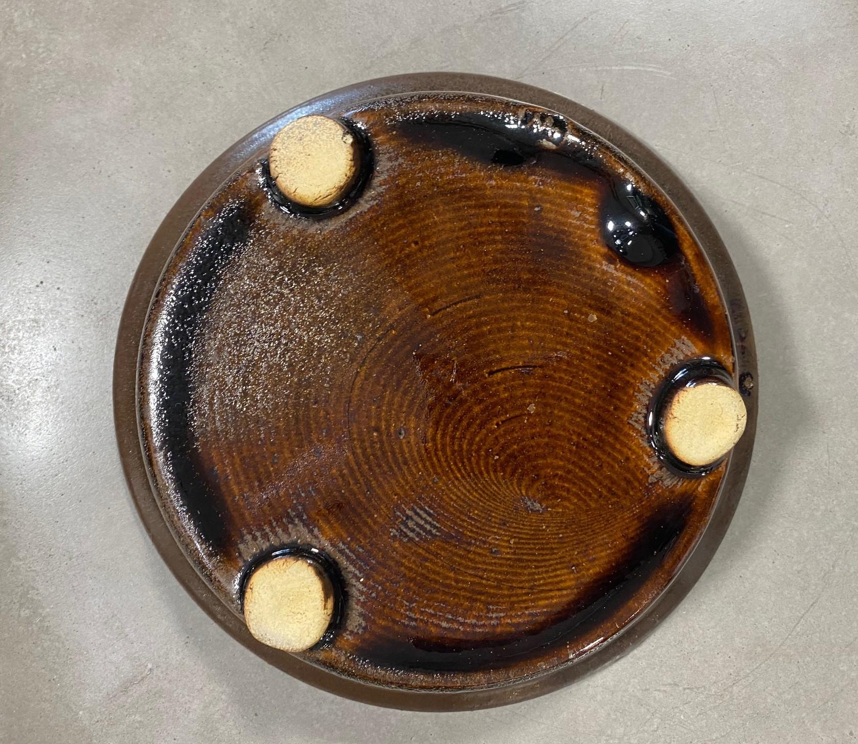 Warren MacKenzie Signed Studio Pottery Ceramic Tenmoku Glazed Footed Bowl For Sale 3