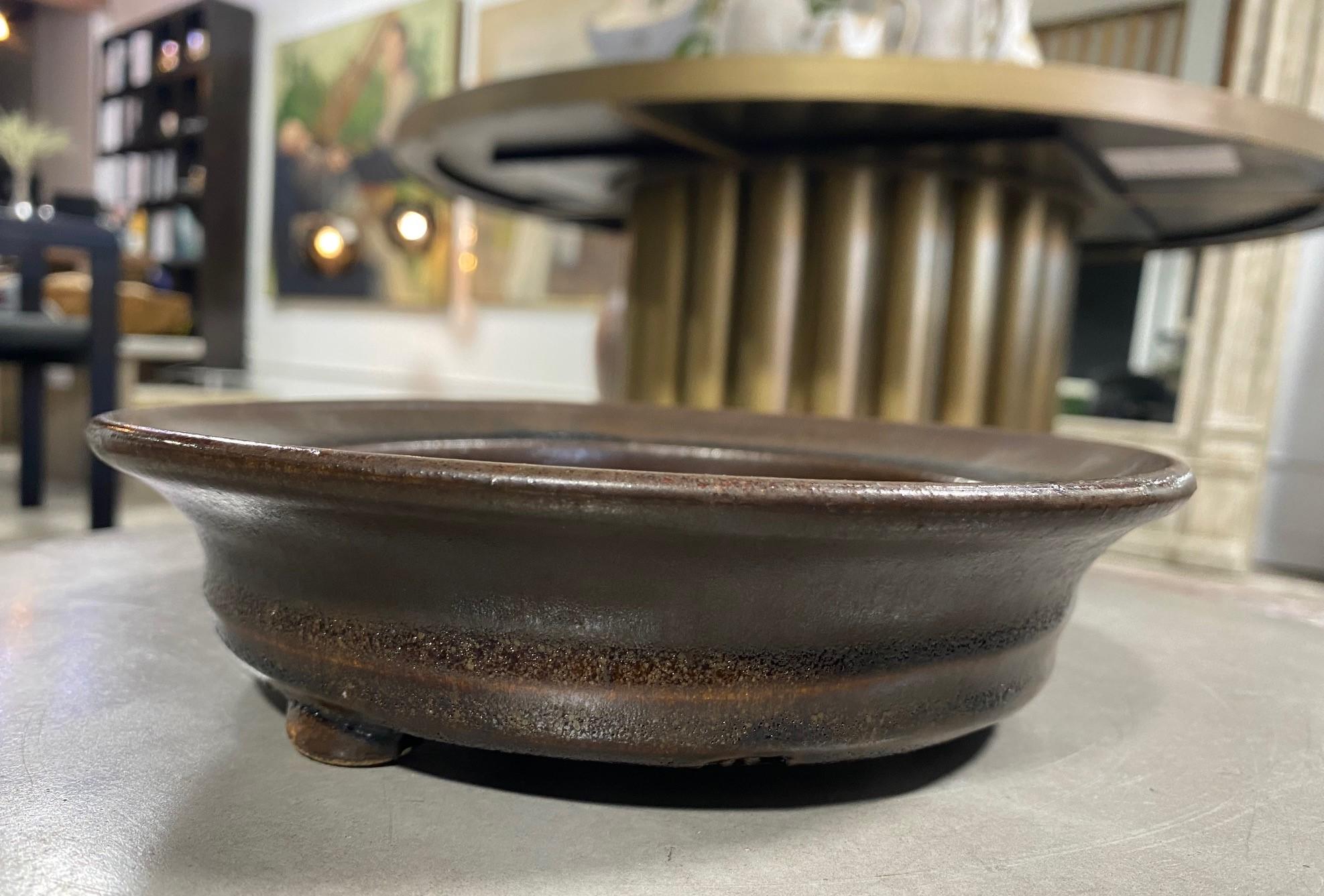 American Warren MacKenzie Signed Studio Pottery Ceramic Tenmoku Glazed Footed Bowl For Sale