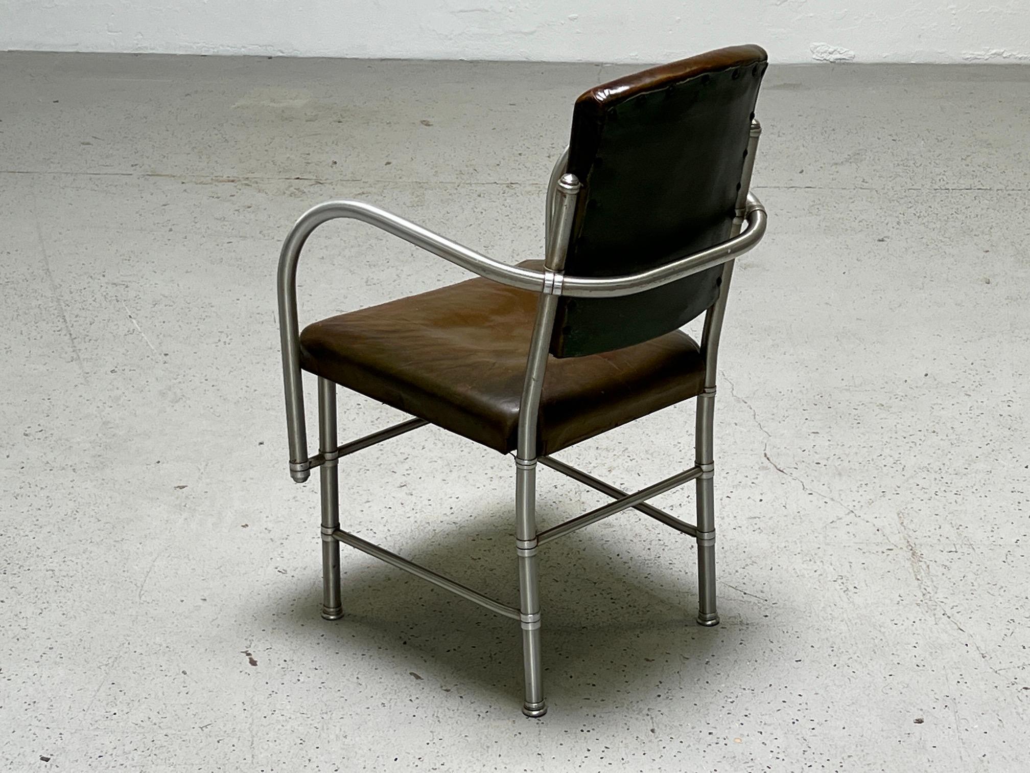 Warren McArthur Armchair in Original Leather For Sale 5
