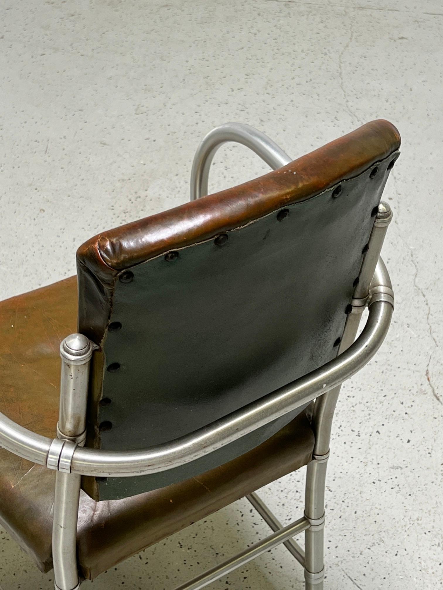 Warren McArthur Armchair in Original Leather For Sale 7