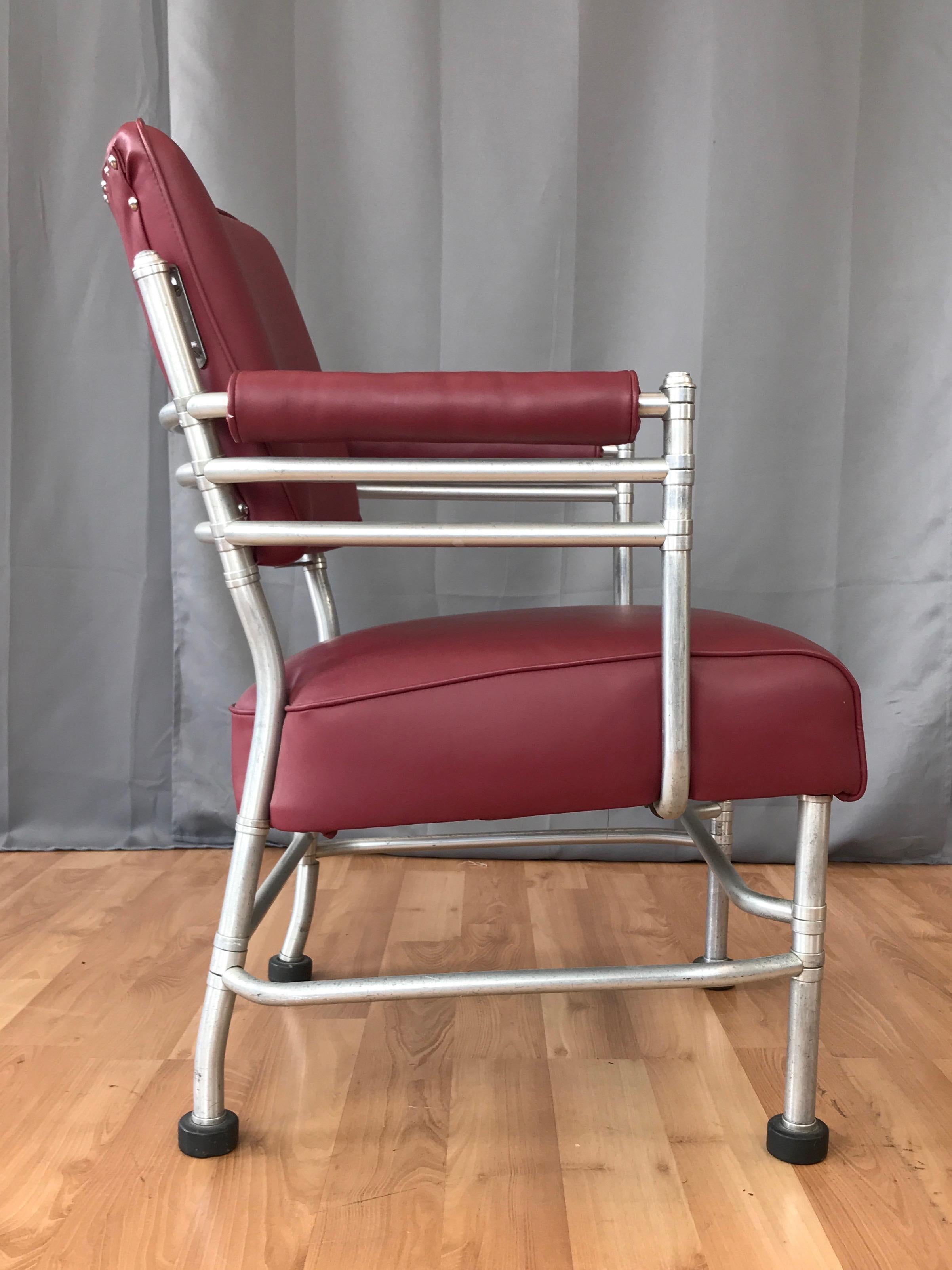 Warren McArthur: Art-Déco-Sessel aus Aluminium, 1930er Jahre (amerikanisch) im Angebot