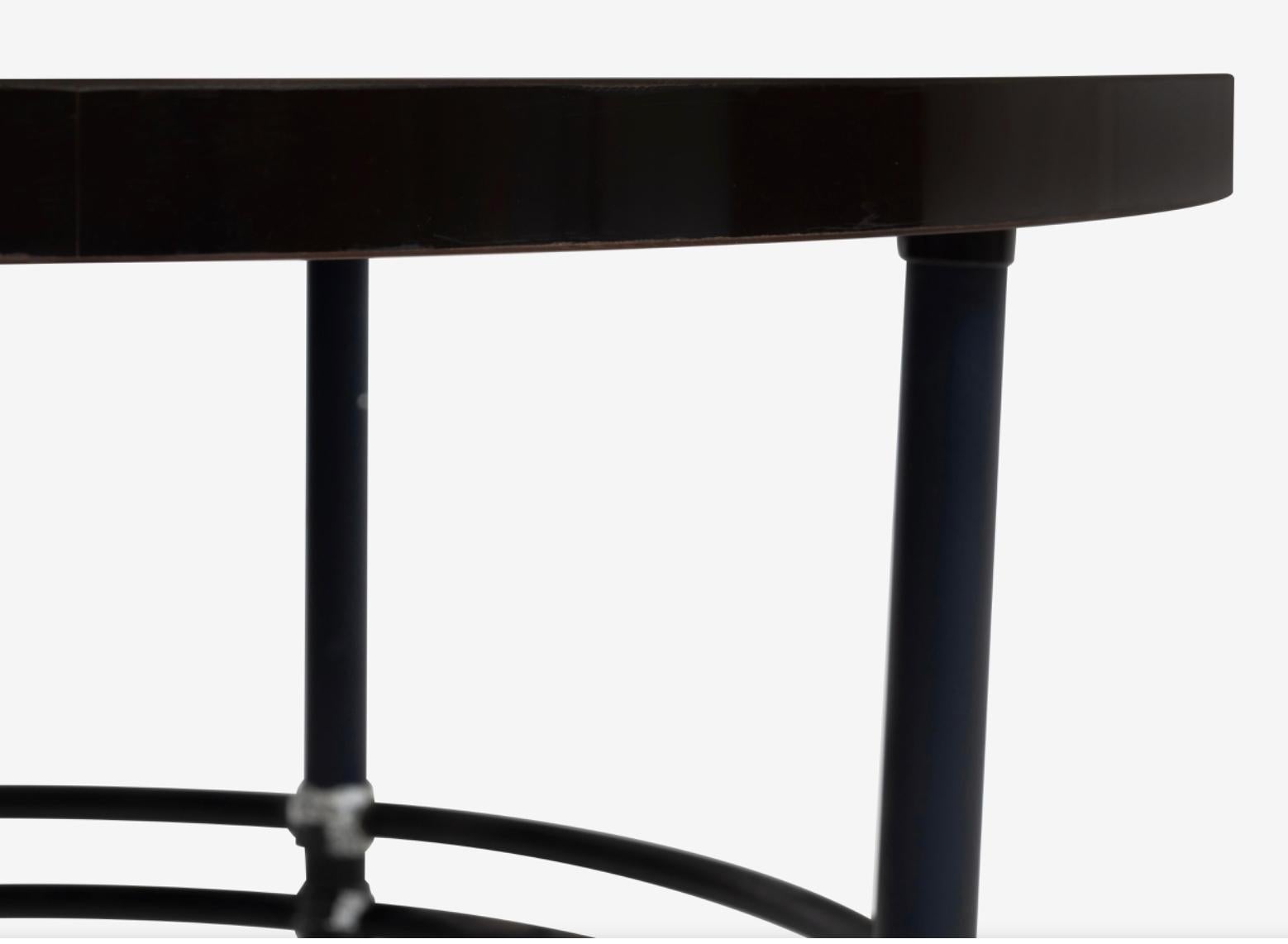 Milieu du XXe siècle Warren McArthur Table basse moderne en aluminium noir modèle 1559-s années 1930 en vente