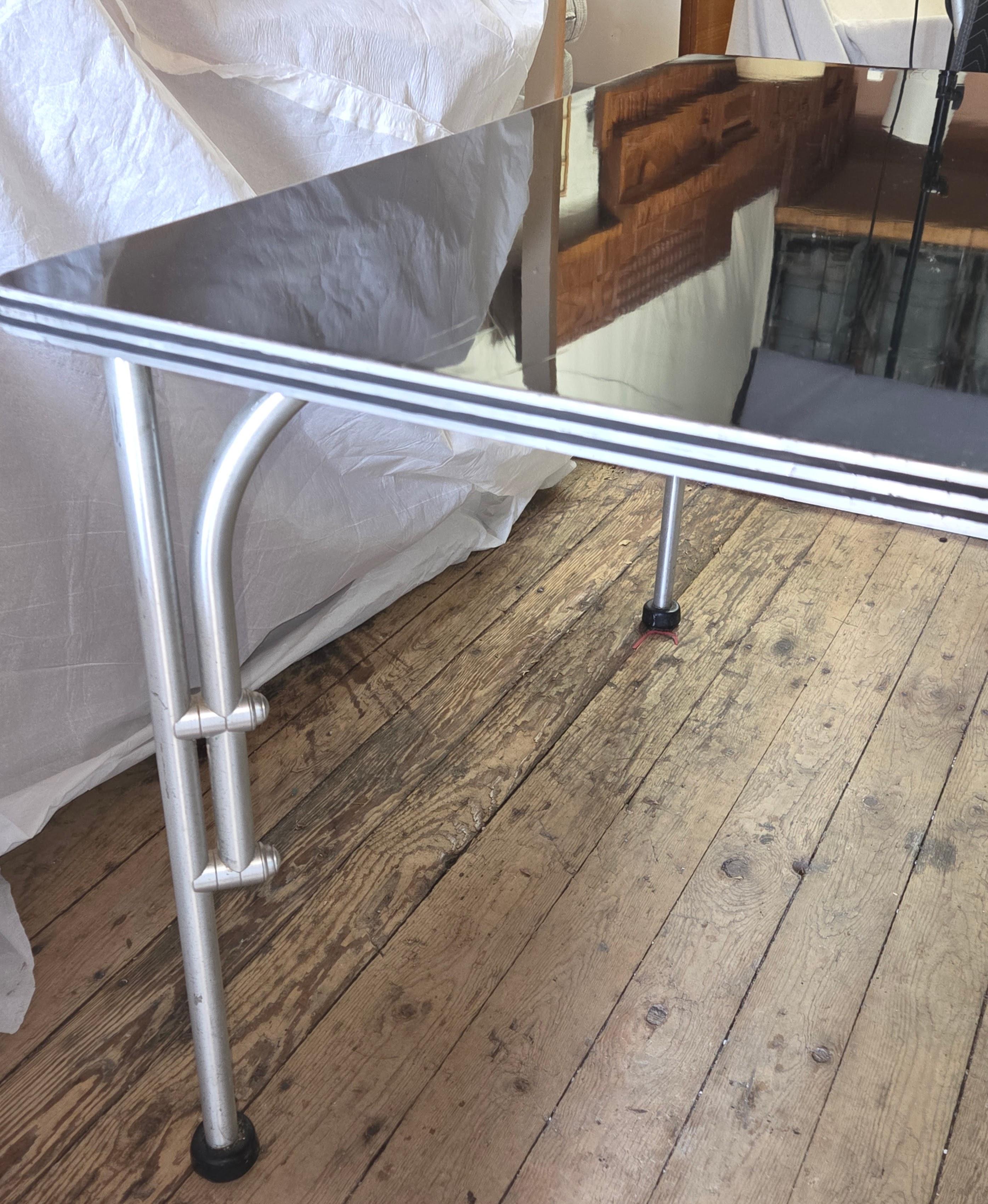 Table de salle à manger Warren McArthur 42