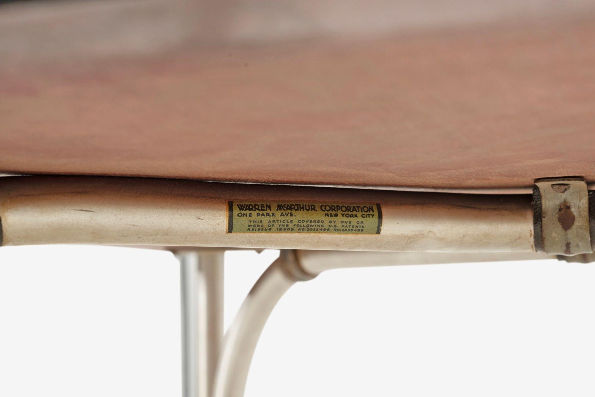 Mesa auxiliar Warren McArthur, 1942 en venta 3