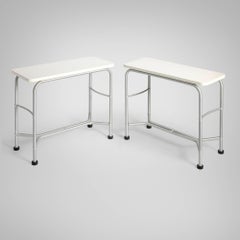 Coppia di tavoli da console Warren McArthur 1933