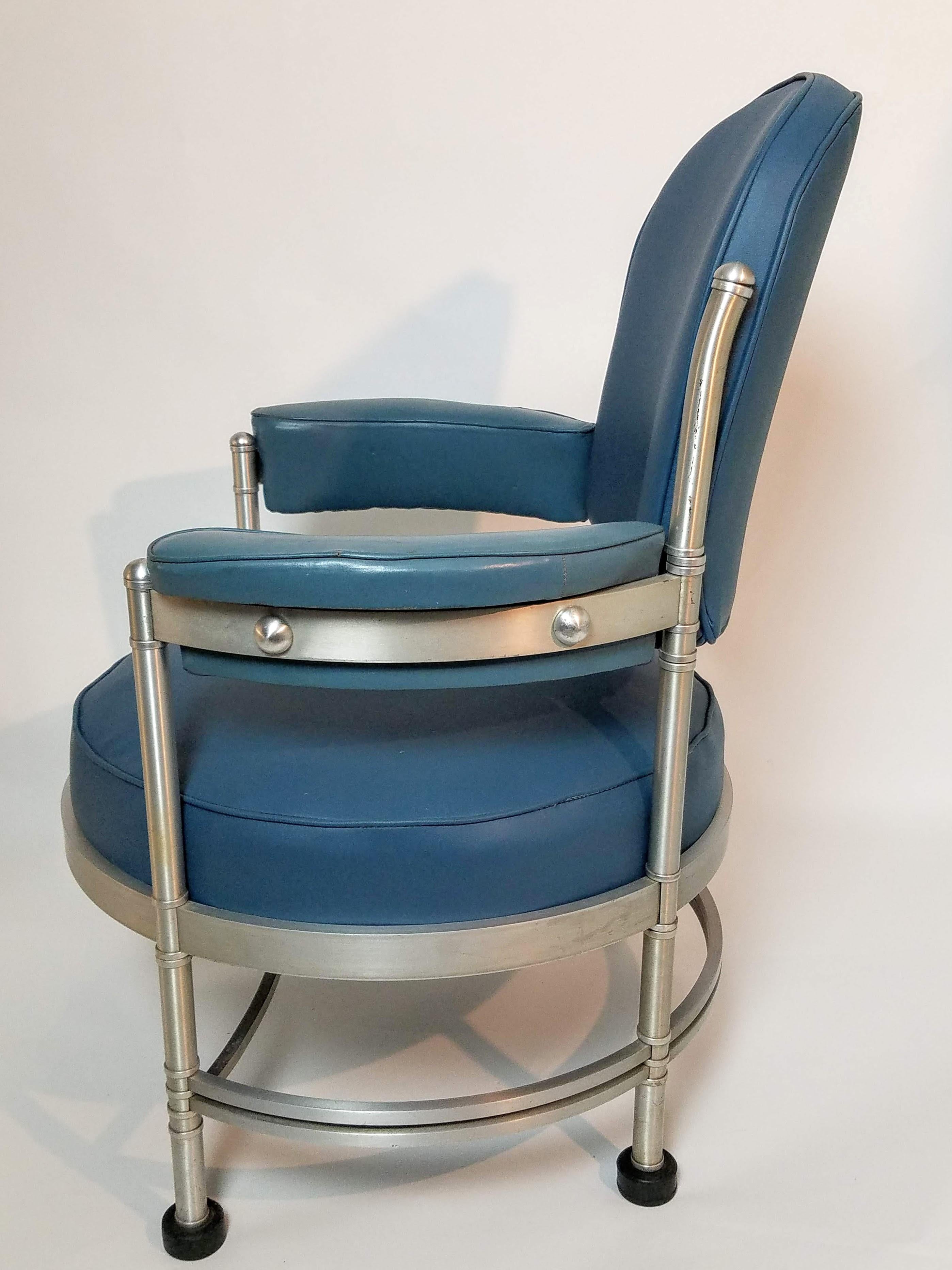 Warren McArthur Round Desk Chair Style No. 1083 AU Rome New York 1935/36 In Good Condition For Sale In Camden, ME