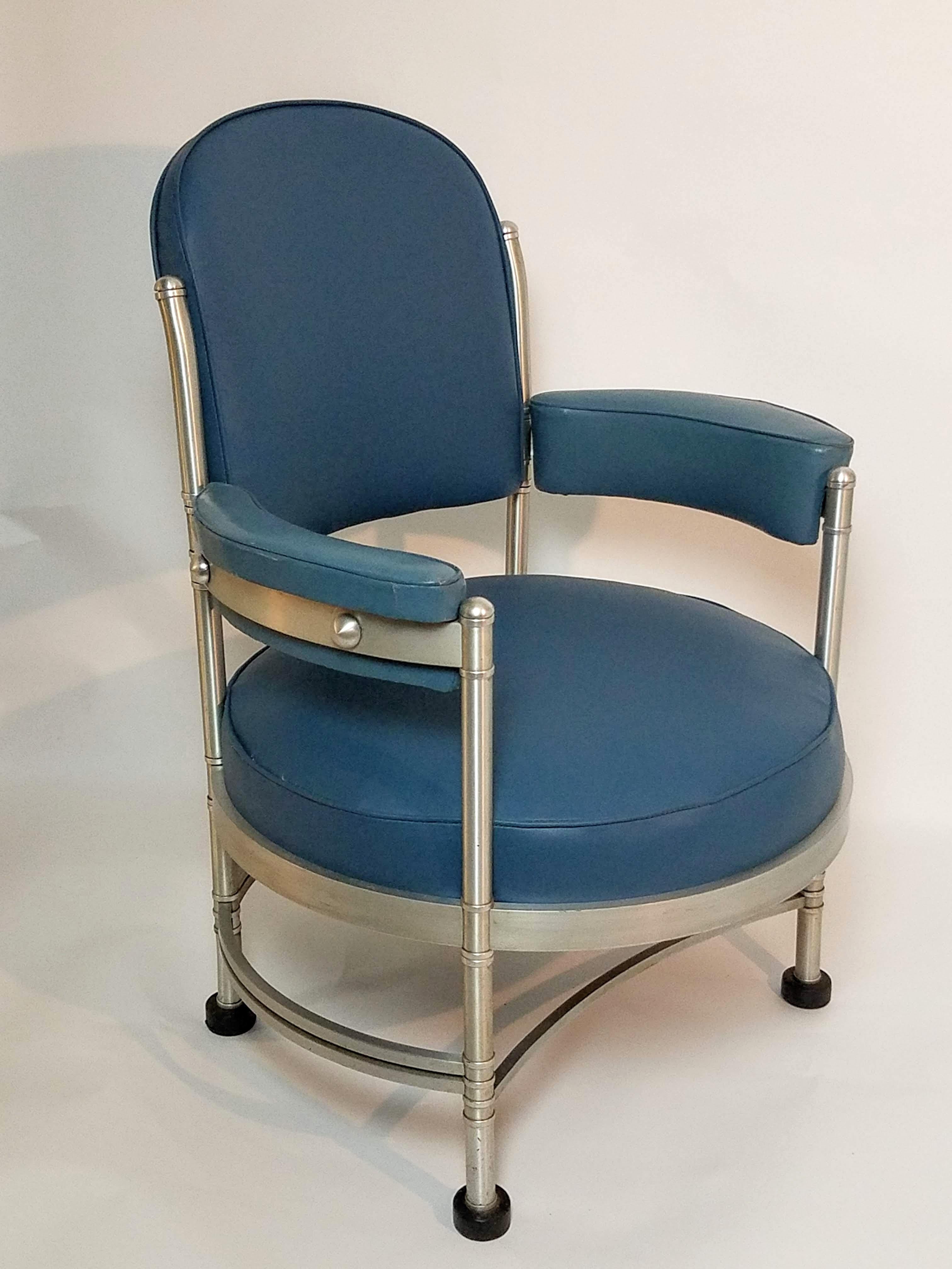 Mid-20th Century Warren McArthur Round Desk Chair Style No. 1083 AU Rome New York 1935/36 For Sale