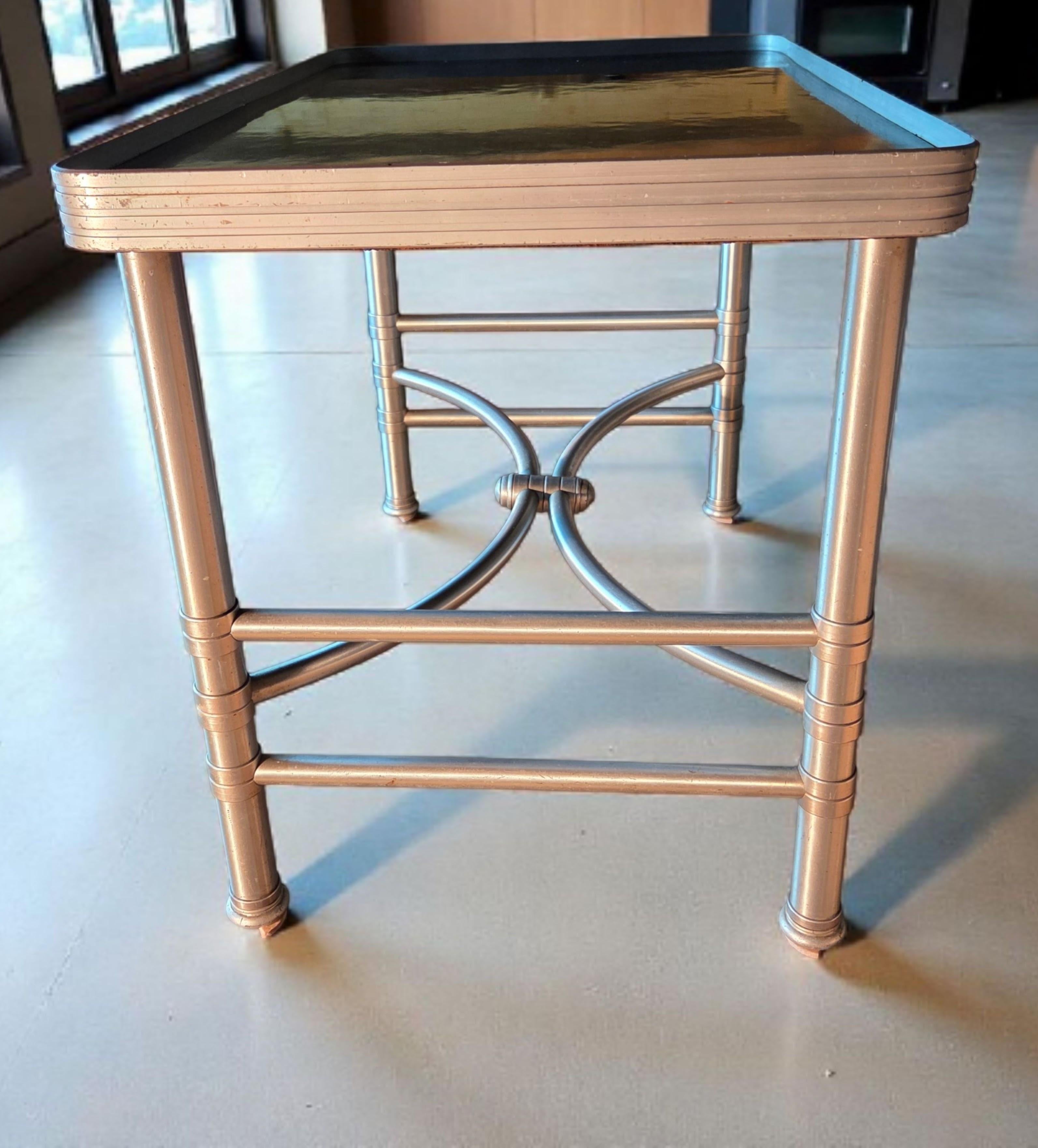 Table d'appoint Warren McArthur Aluminium anodisé Noir Cafolite One Park Avenue 1938 en vente 4
