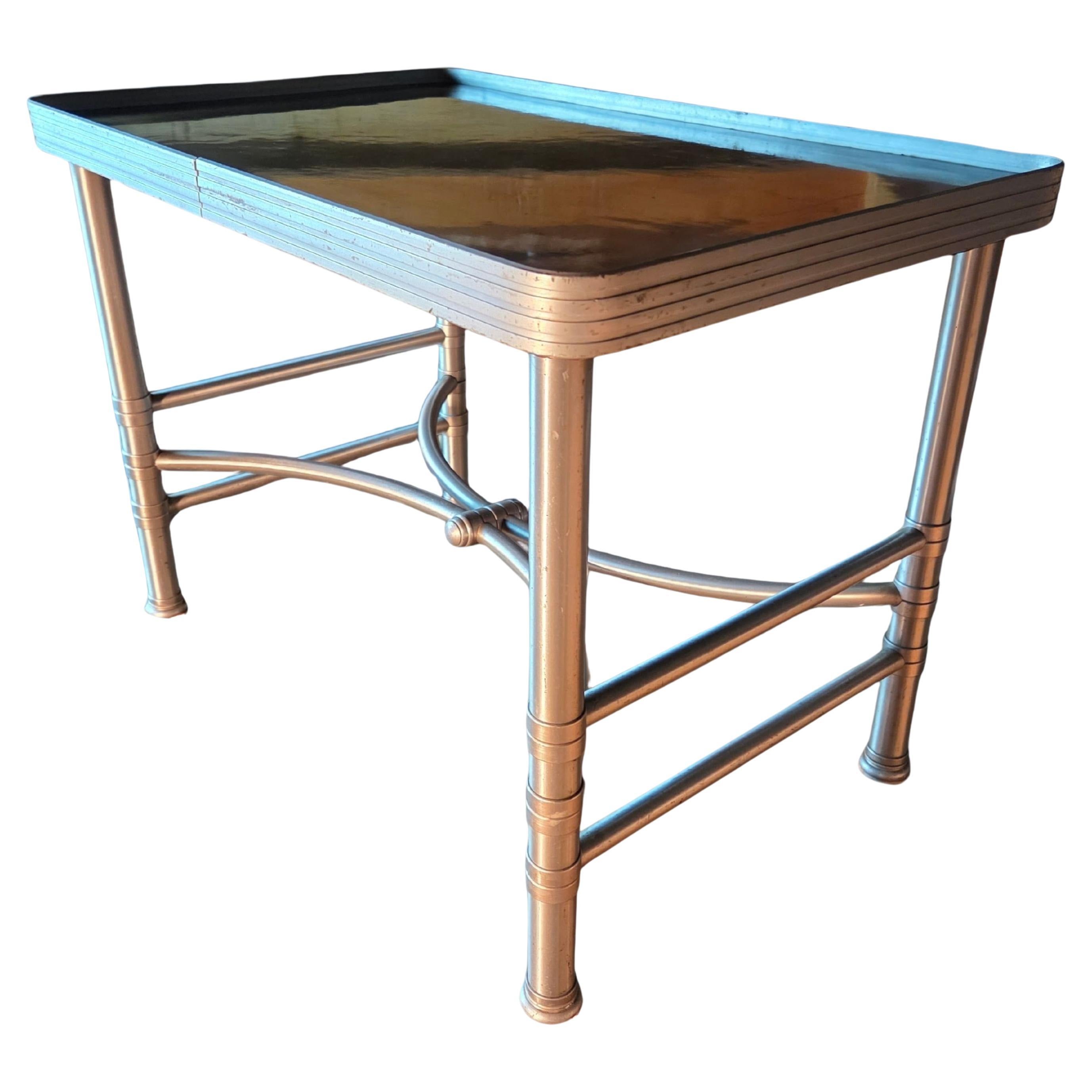Table d'appoint Warren McArthur Aluminium anodisé Noir Cafolite One Park Avenue 1938 en vente