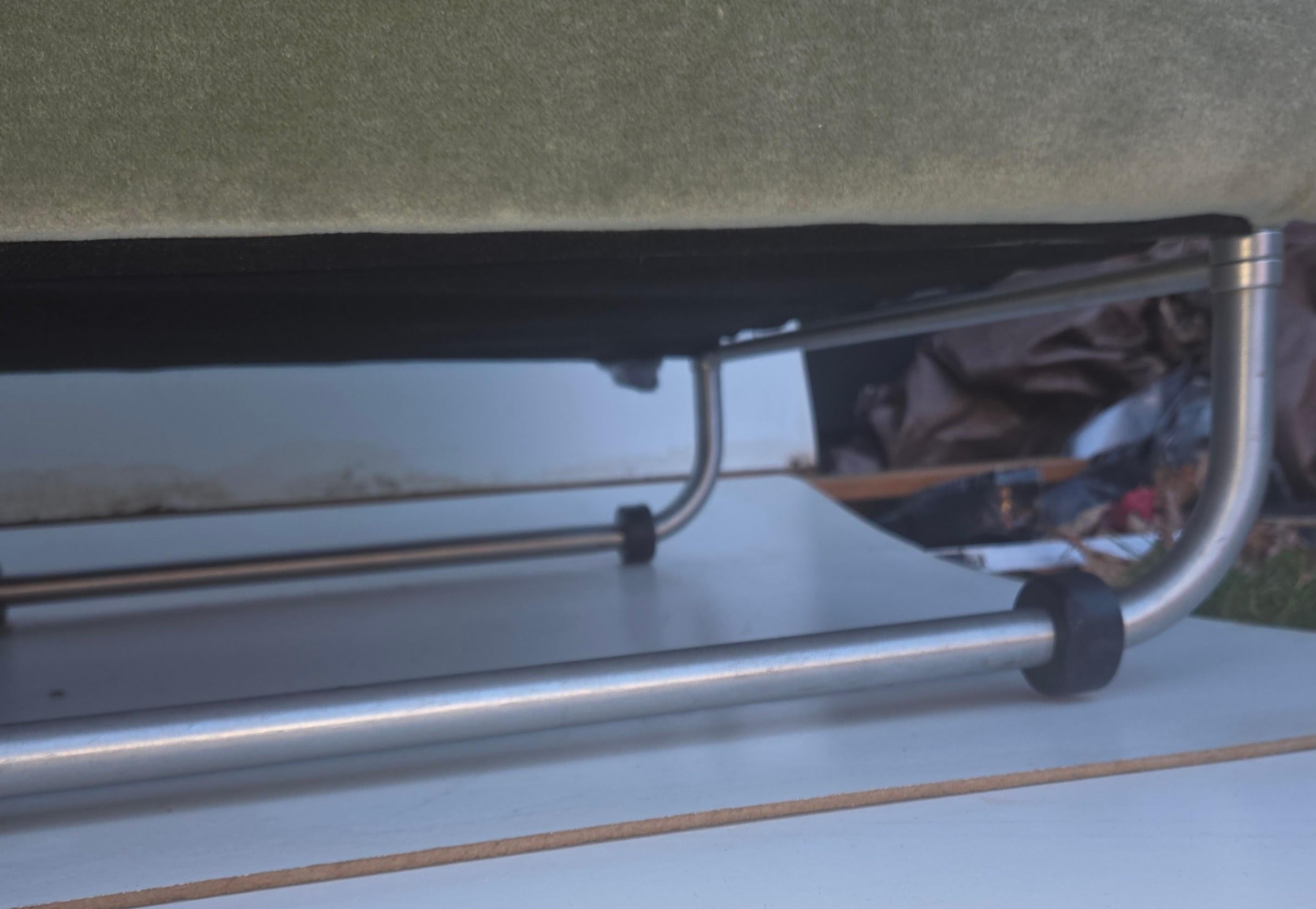 Sofá de 3 plazas Warren McArthur Estilo nº 977L AUR Mohair Celadón 1938 en venta 9