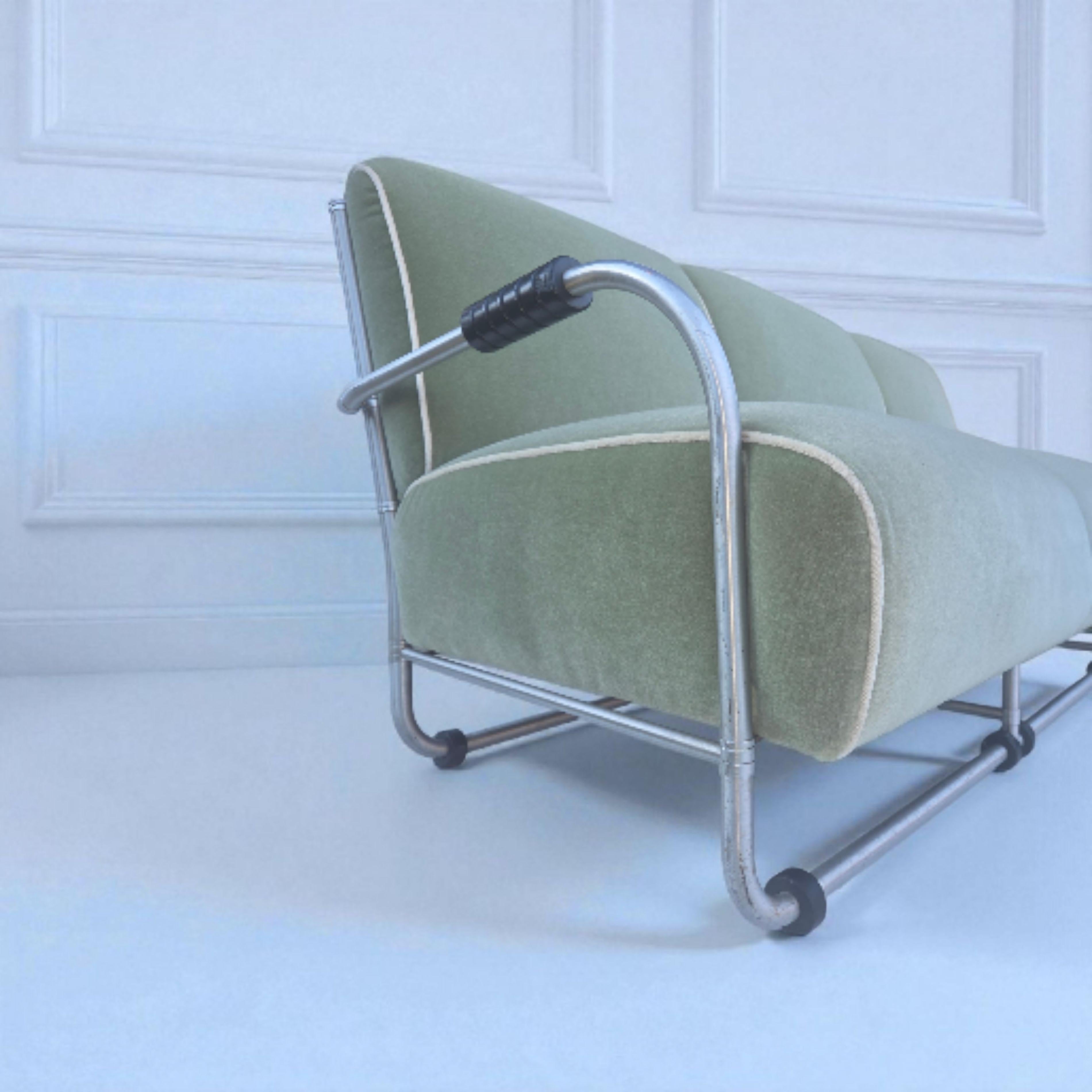 Sofá de 3 plazas Warren McArthur Estilo nº 977L AUR Mohair Celadón 1938 Art Decó en venta