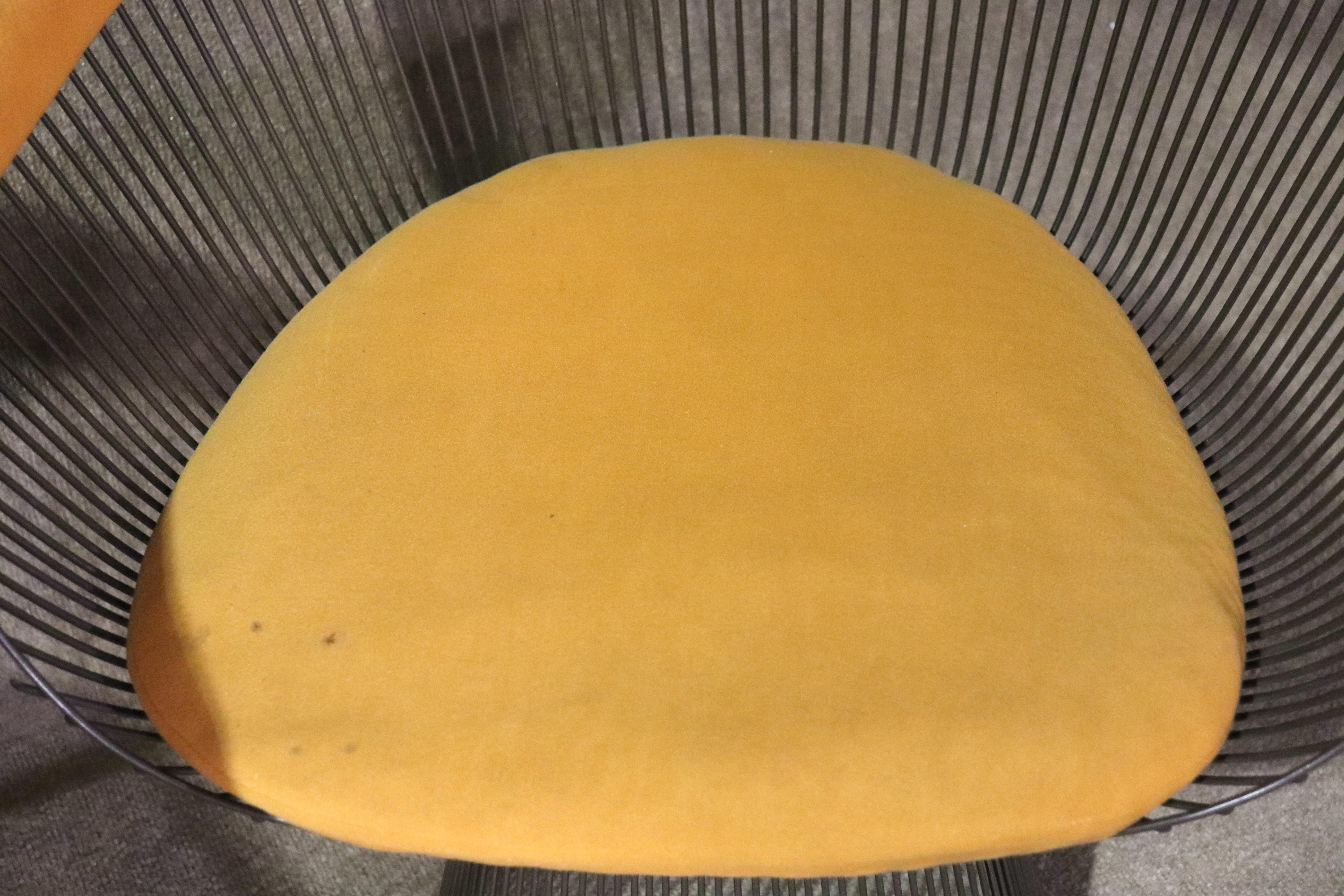 Warren Pflanzgefäß für Knoll Drahtstühle (Einzeln) (20. Jahrhundert) im Angebot