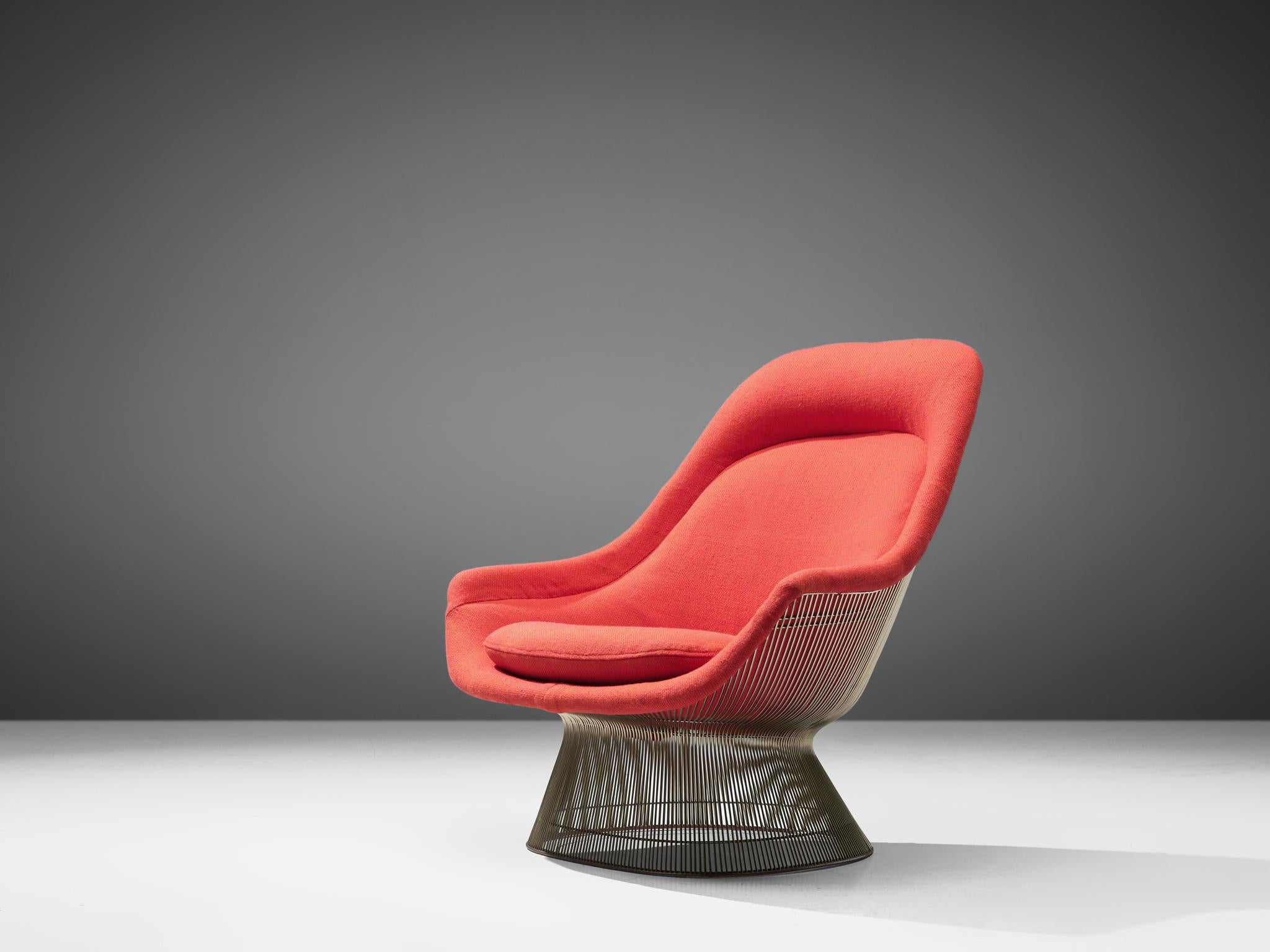 Warren Platner for Knoll, lounge chair 'model 1705', steel and red fabric, United States, 1966.

This iconic beige easy chair by Warren Platner is created by welding curved steel rods to circular and semi-circular frames, simultaneously serving as