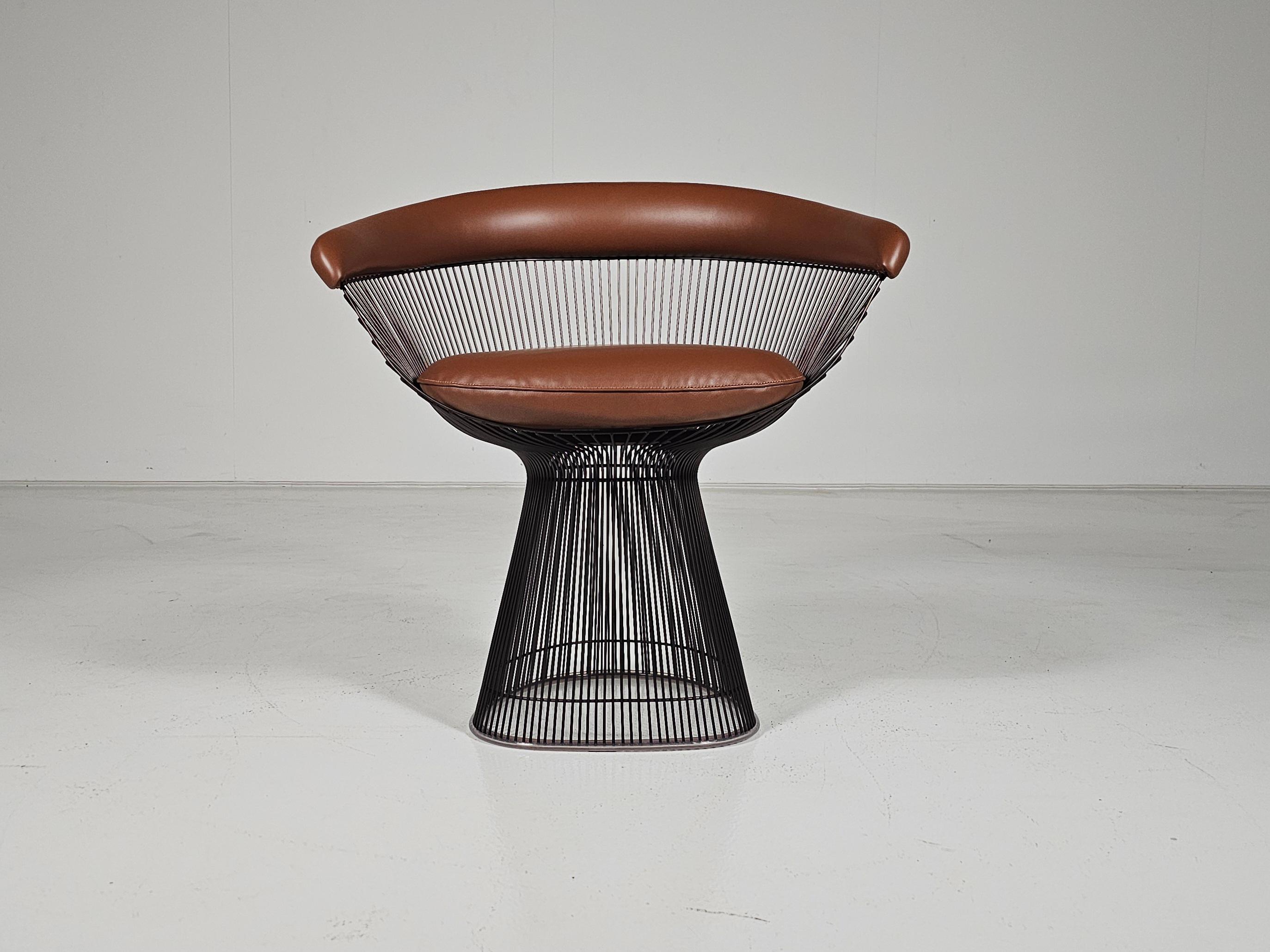 Warren Platner dining chairs in bronze and brown leather, Knoll International For Sale 3
