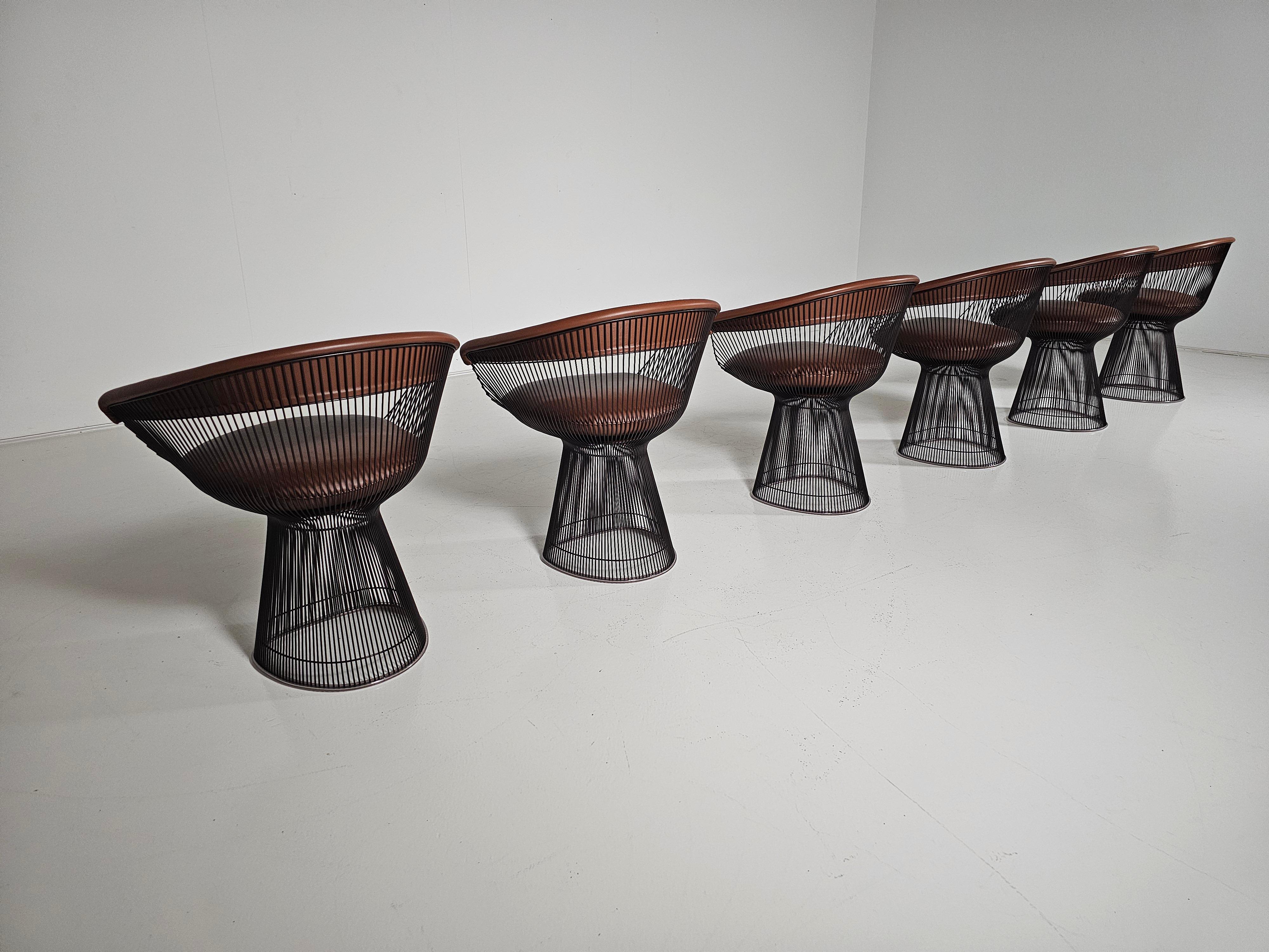 Bronze Warren Platner dining chairs in bronze and brown leather, Knoll International For Sale