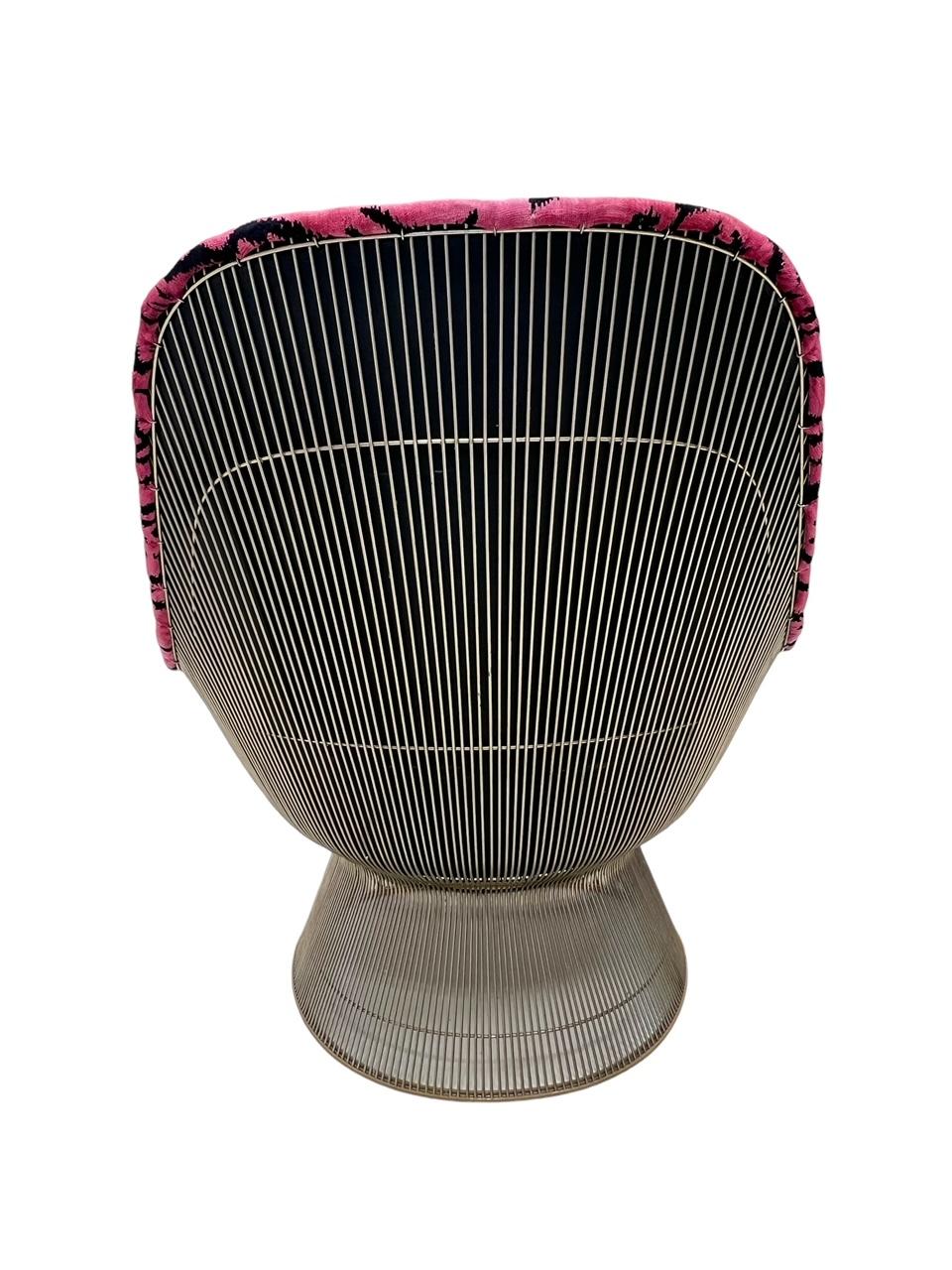Warren Platner Easy Chair and Ottoman in Scalamandre Pink Tigre Fabric In Good Condition For Sale In Saint Louis, US