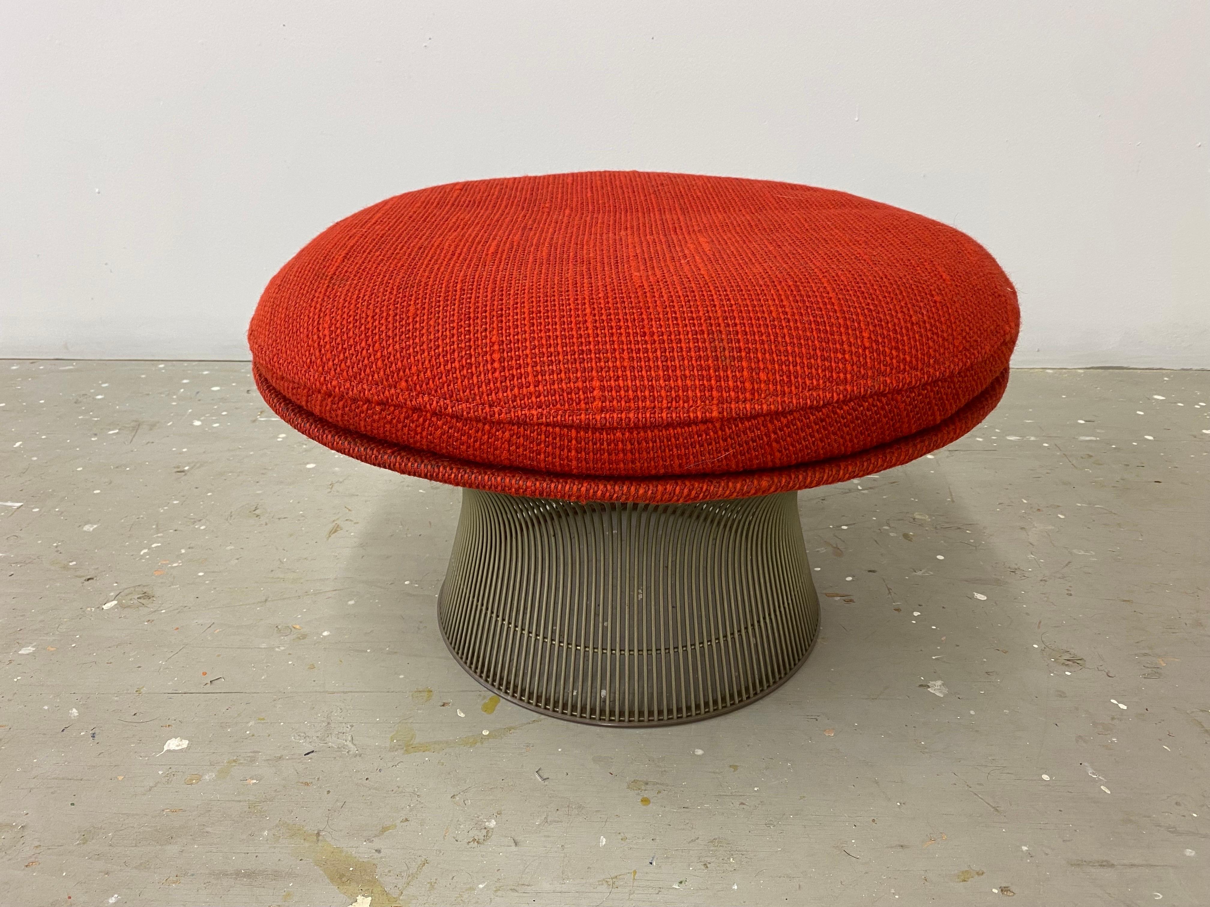 Fauteuil de salon et repose-pieds Warren Platner en tissu rouge Cado d'origine/ 1970 en vente 10