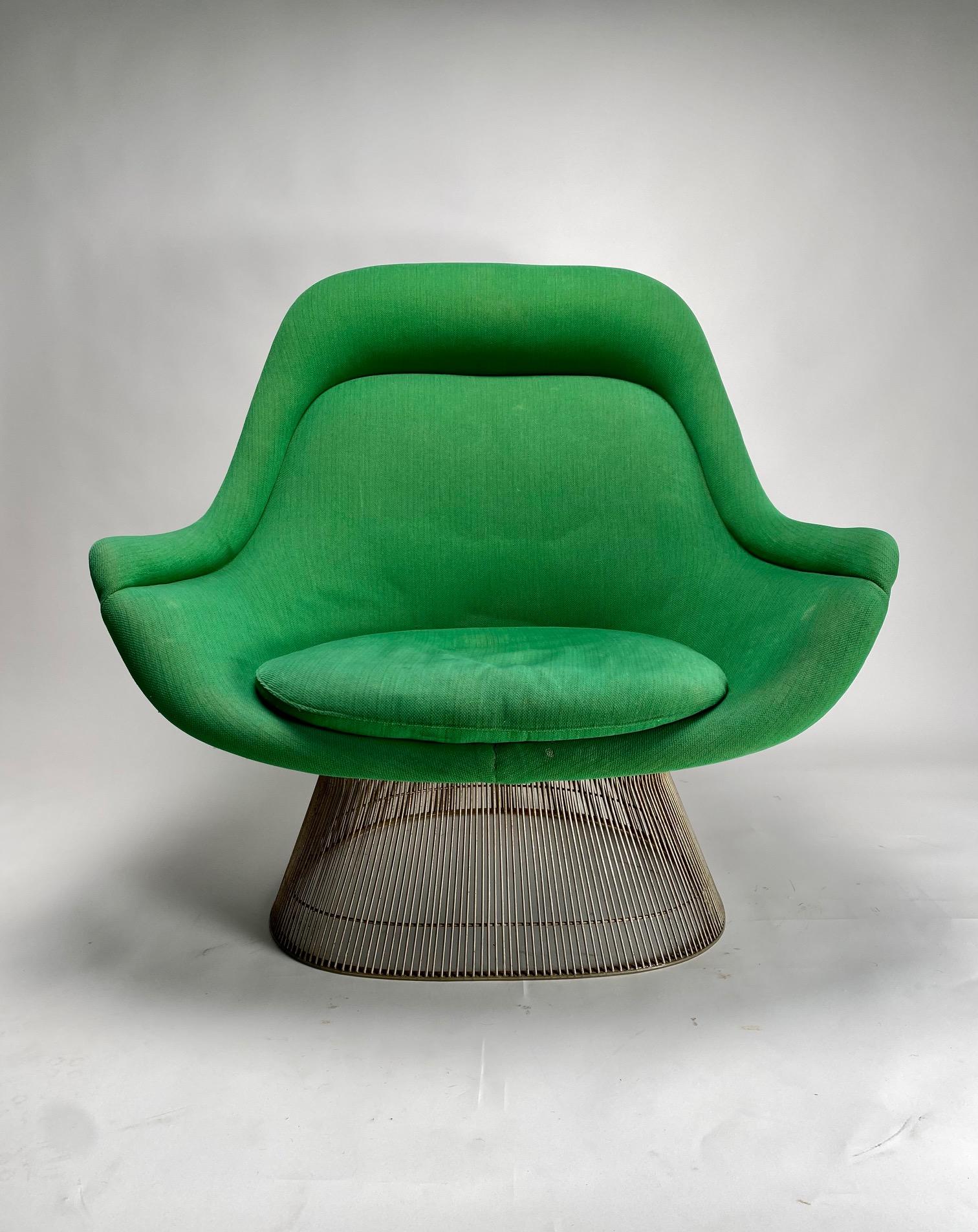Vintage Warren Platner Easy Chair (Model 1705 ; aka Easy Lounge Chair) 

Il s'agit de l'un des modèles les plus emblématiques et représentatifs du célèbre architecte et designer américain Warren Platner, un fauteuil à fort impact scénographique, aux