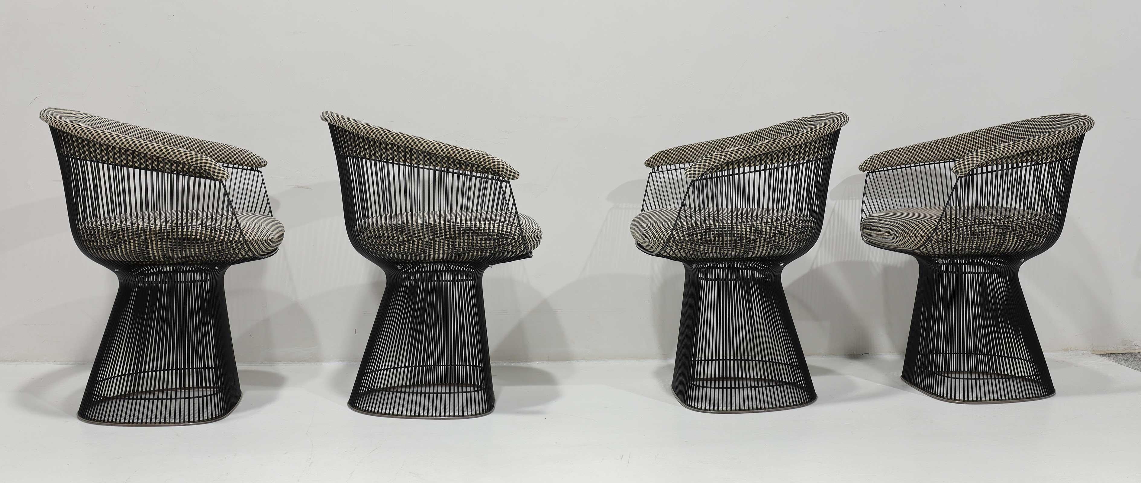 Sedie da pranzo con struttura nera di Warren Platner per Knoll con rivestimento di Kelly Wearstler In condizioni buone in vendita a Dallas, TX