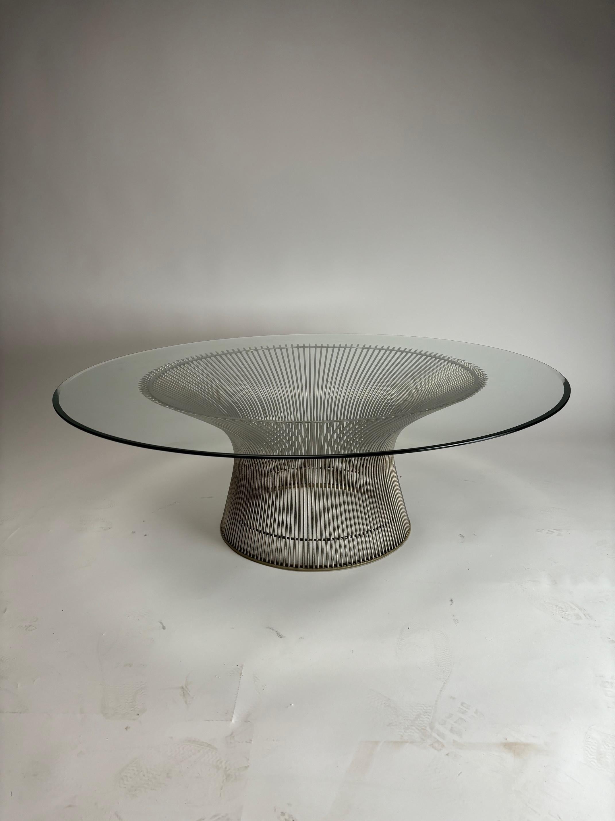 Mesa baja de acero y cristal Warren Platner para Knoll en venta 4